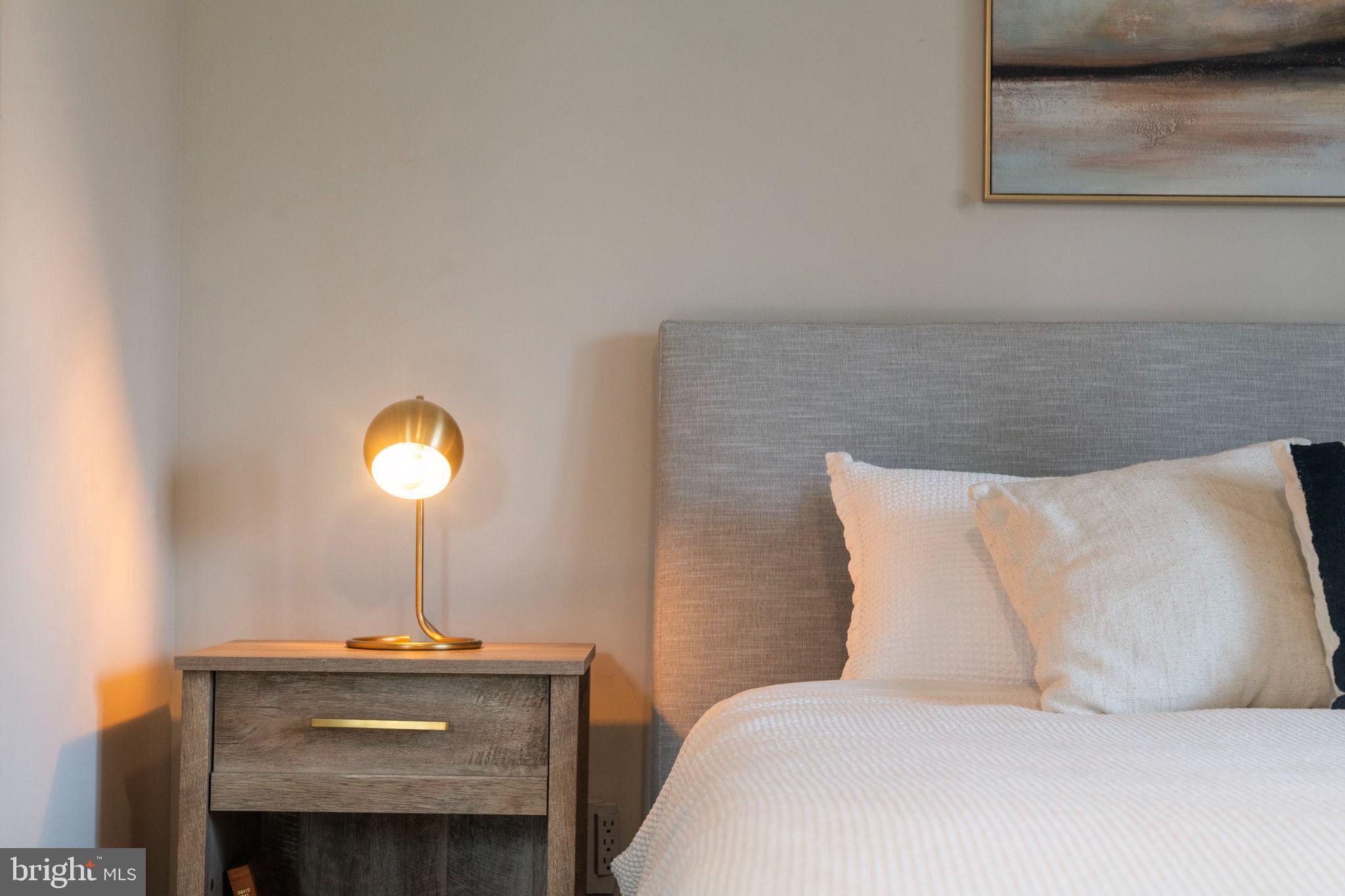 WOODSIDE - Residential