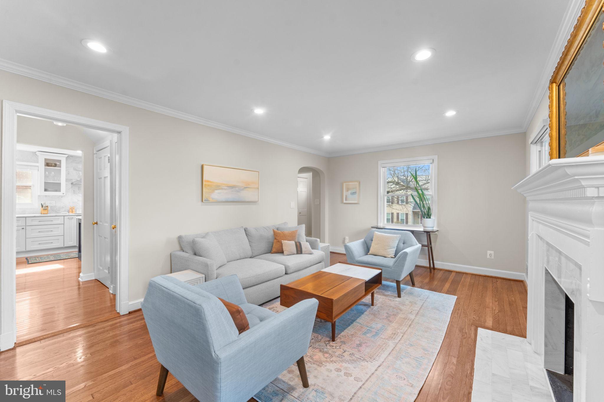 WOODSIDE - Residential