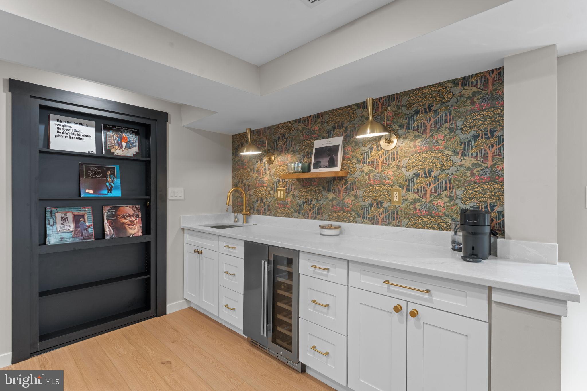 WOODSIDE - Residential