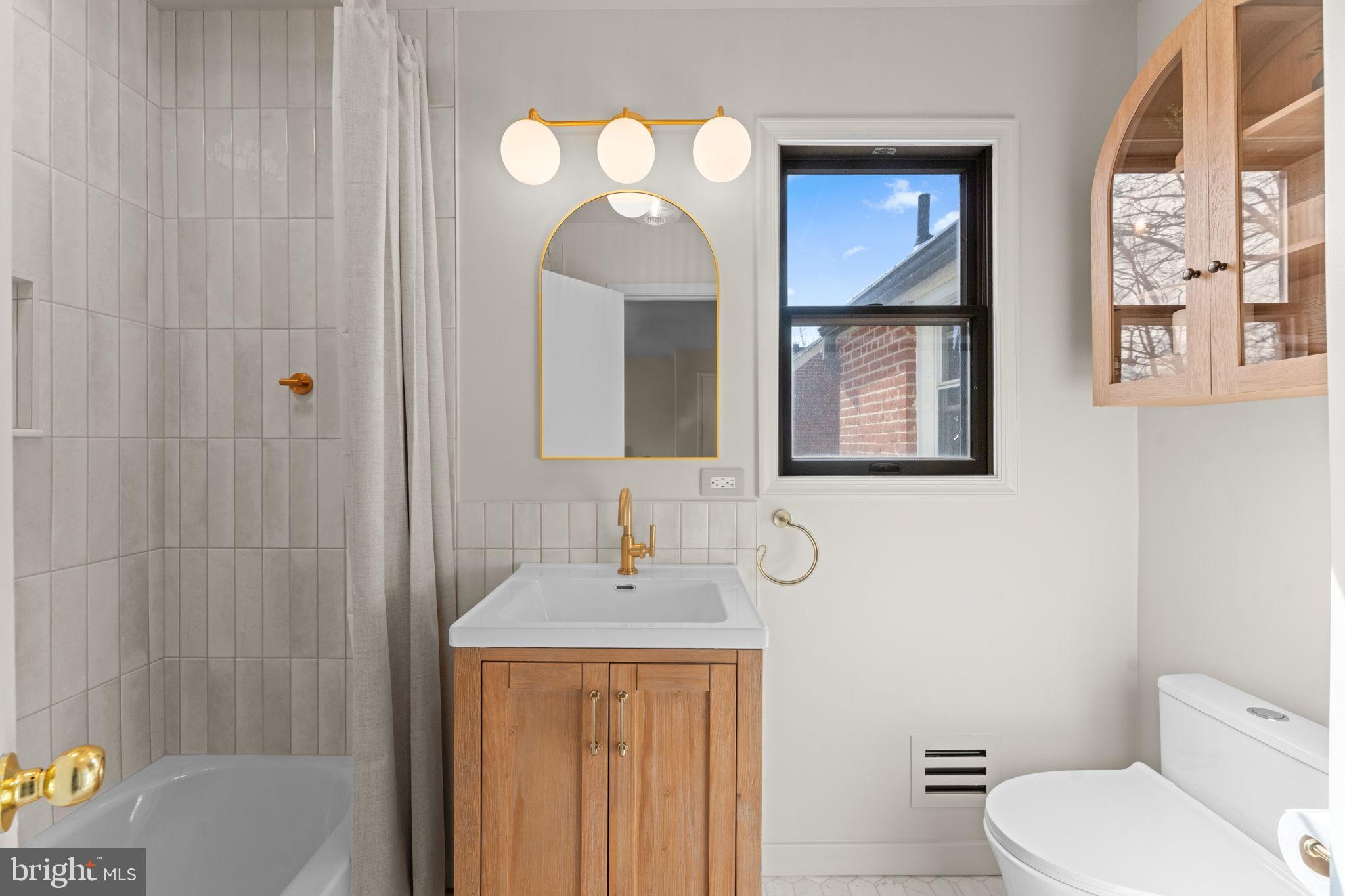 WOODSIDE - Residential