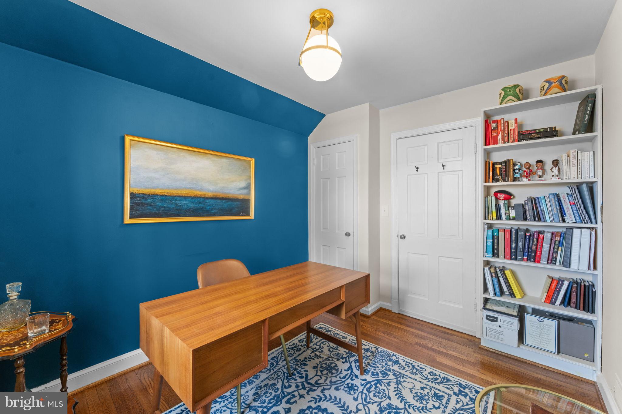 WOODSIDE - Residential