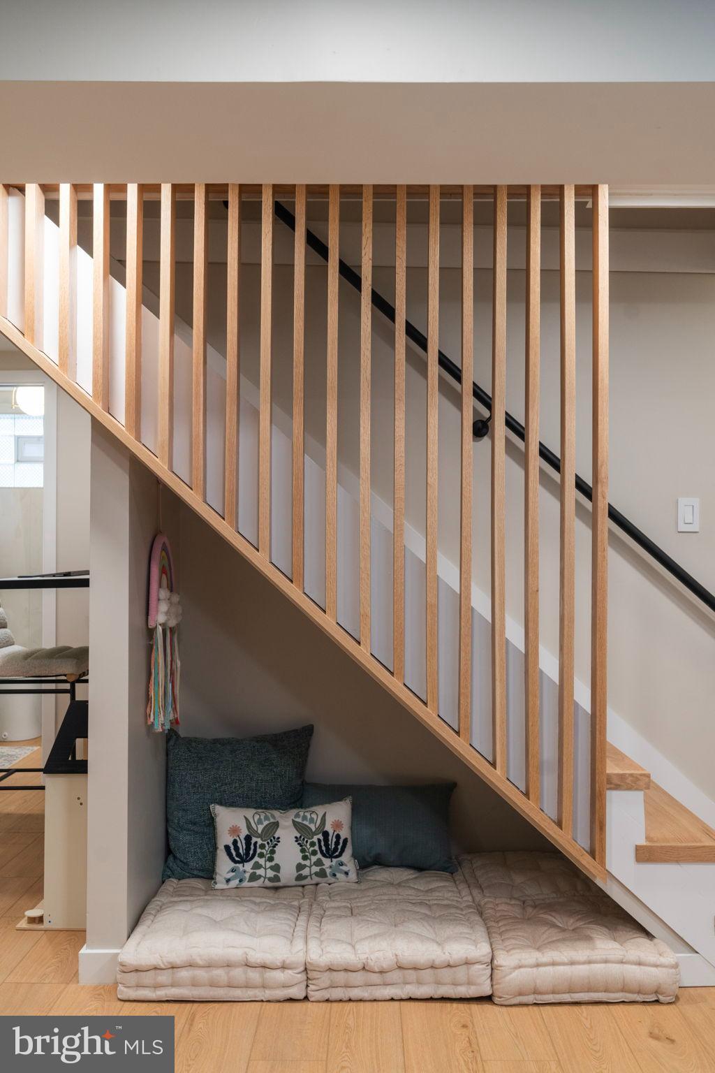 WOODSIDE - Residential