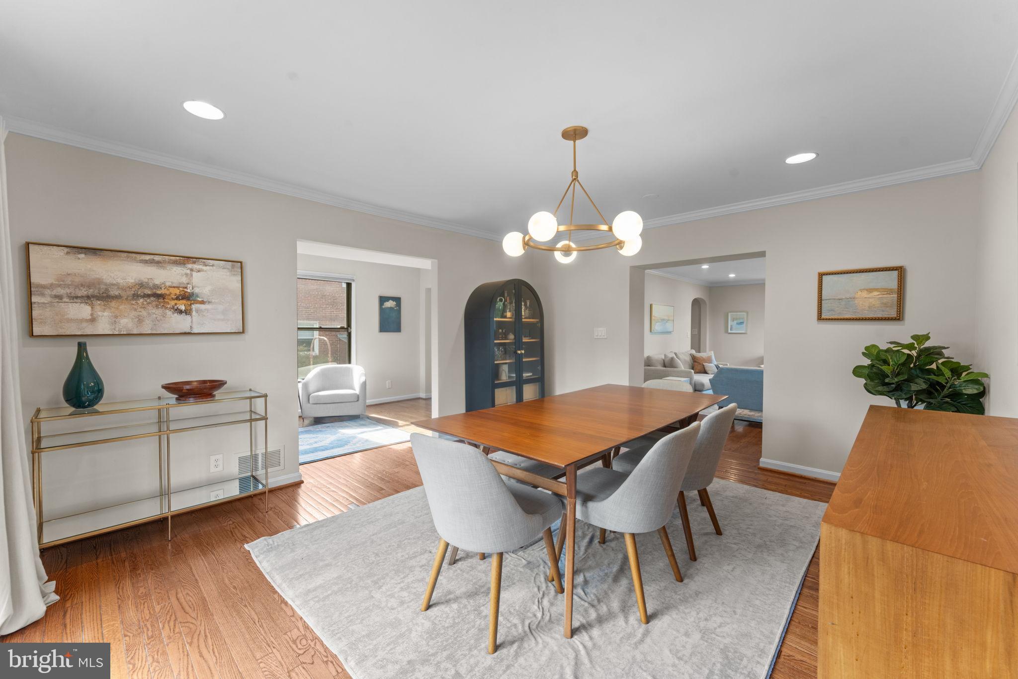 WOODSIDE - Residential