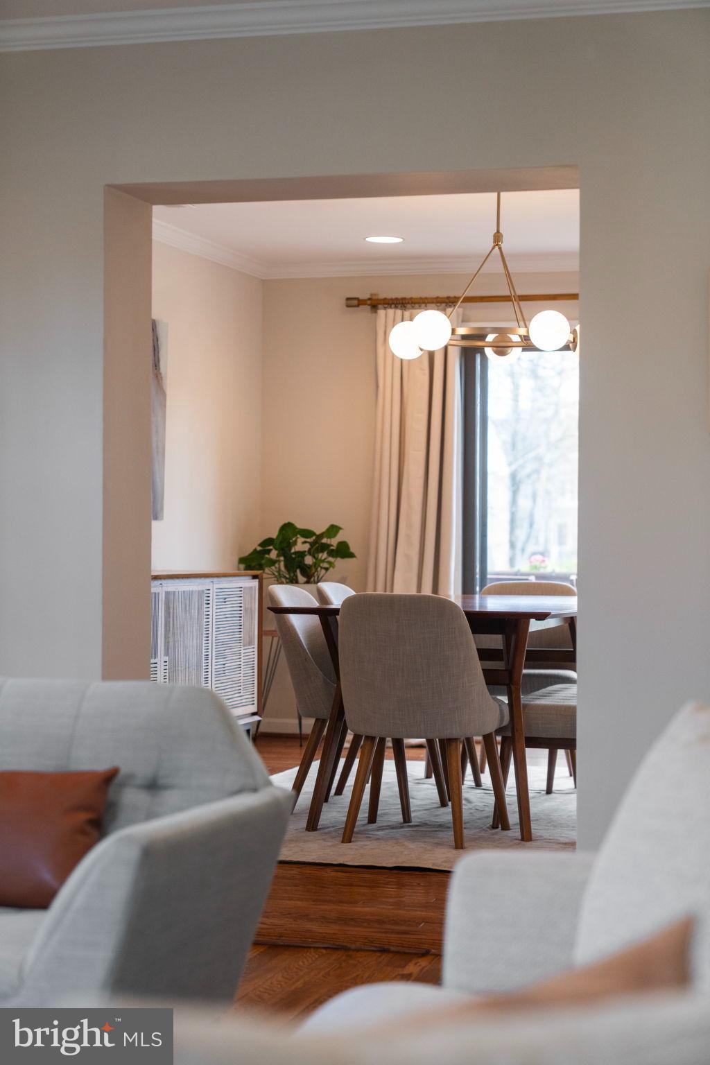 WOODSIDE - Residential