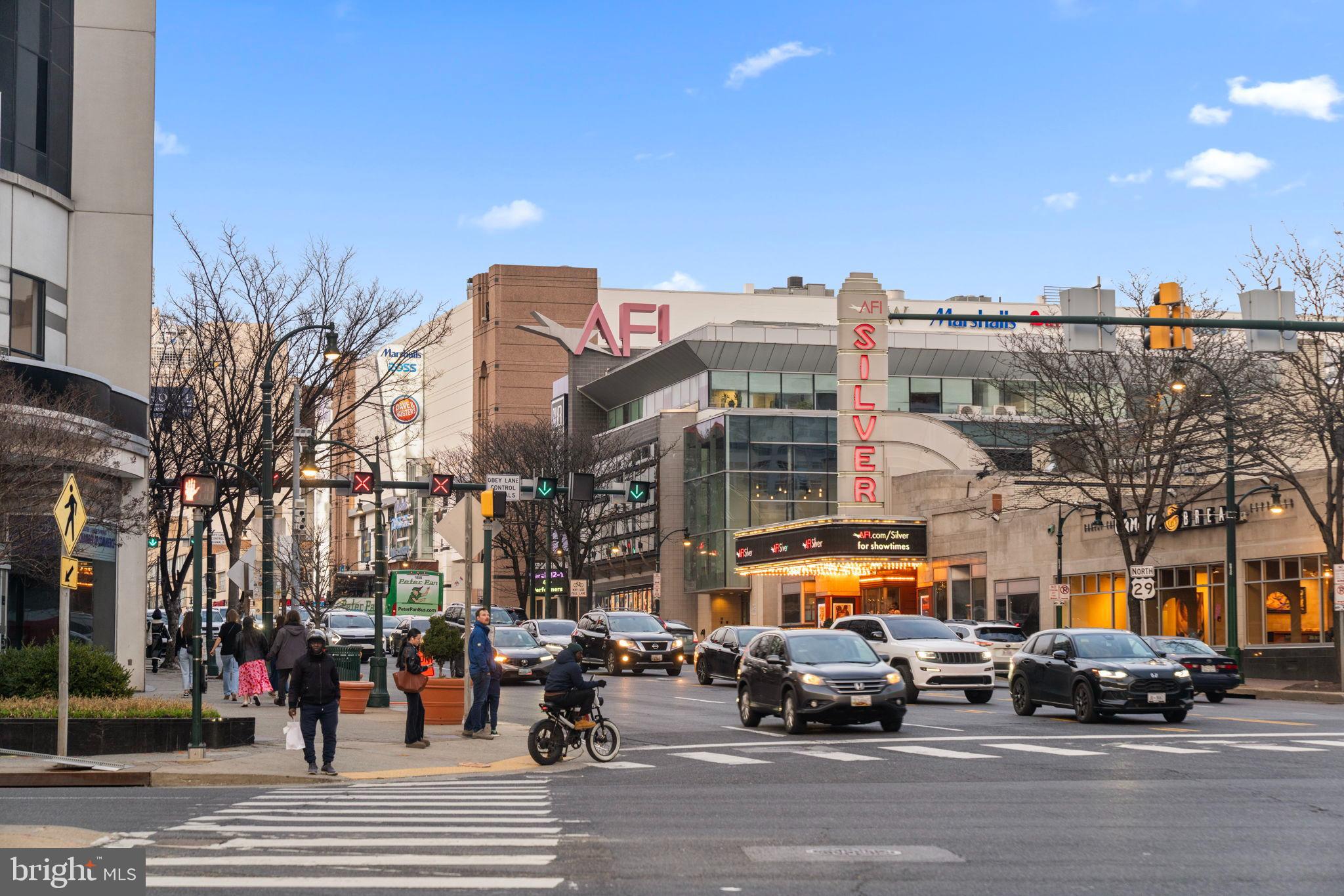 WOODSIDE - Residential