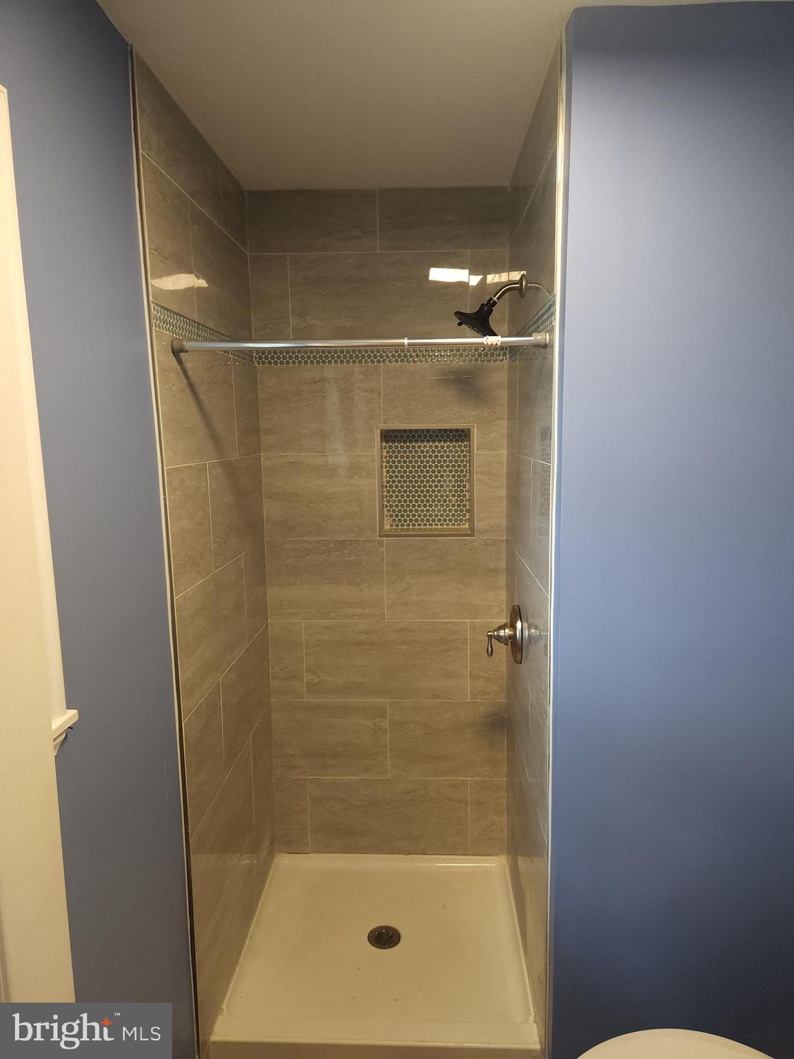 PENN STREET - Residential