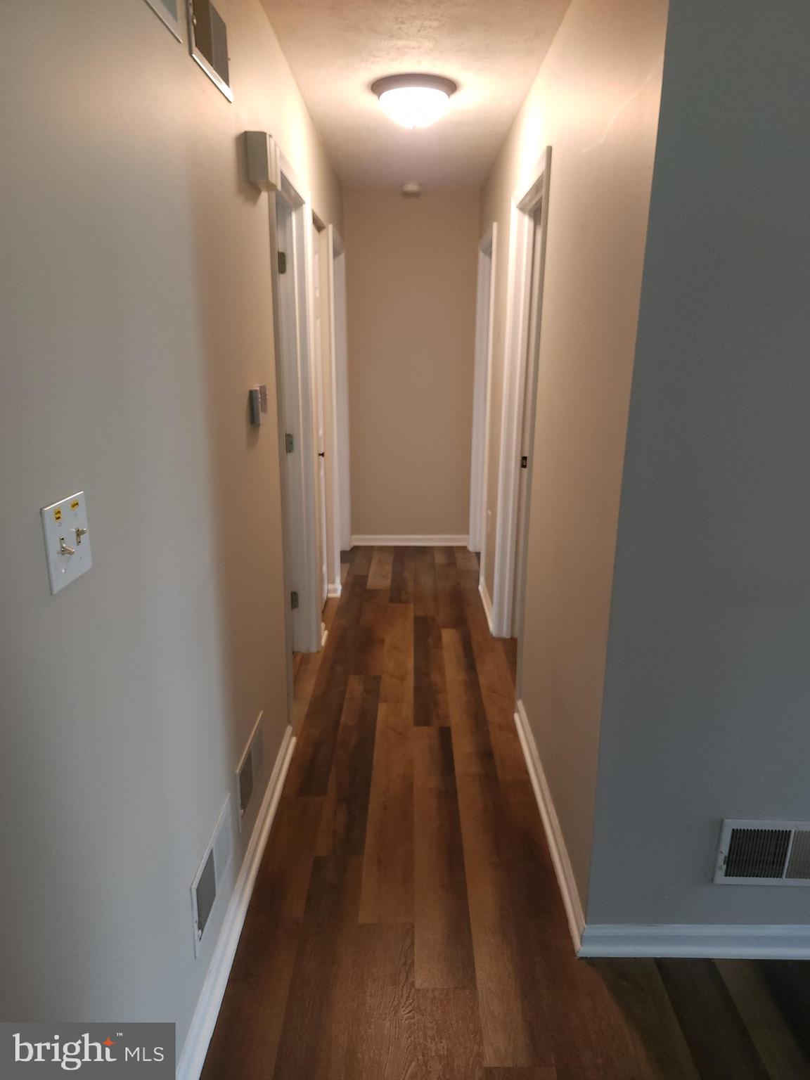 PENN STREET - Residential