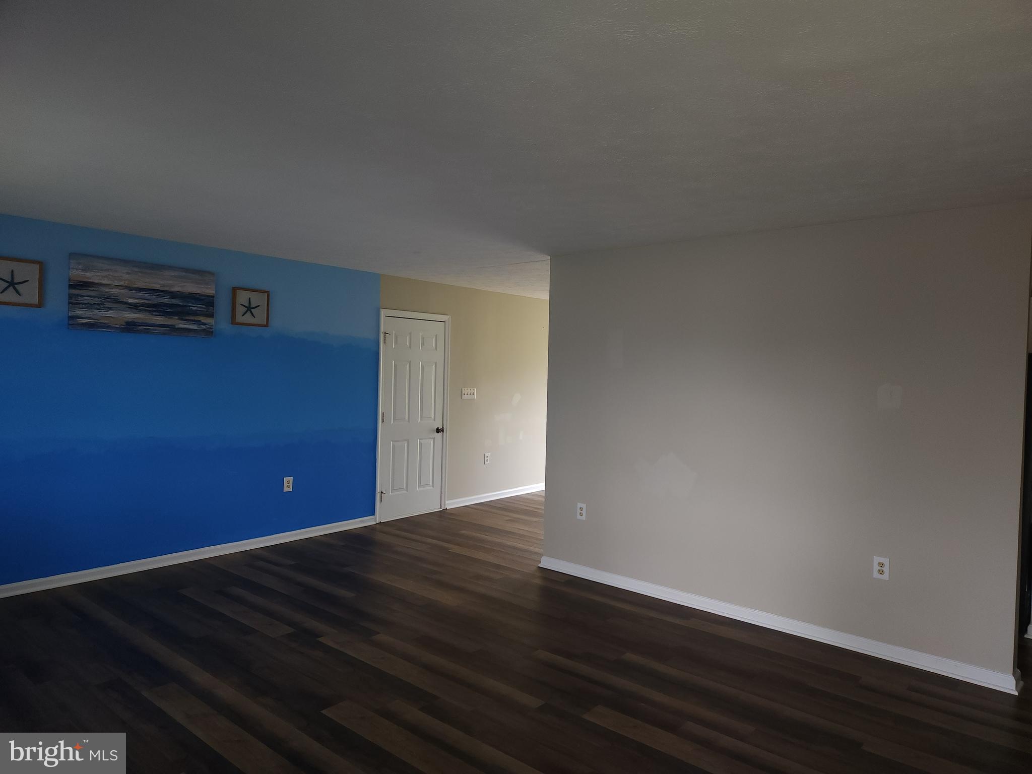 PENN STREET - Residential