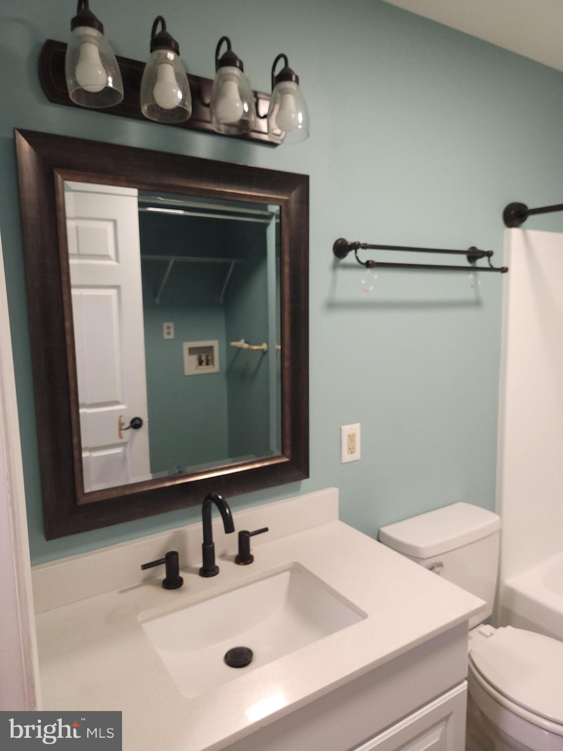 PENN STREET - Residential