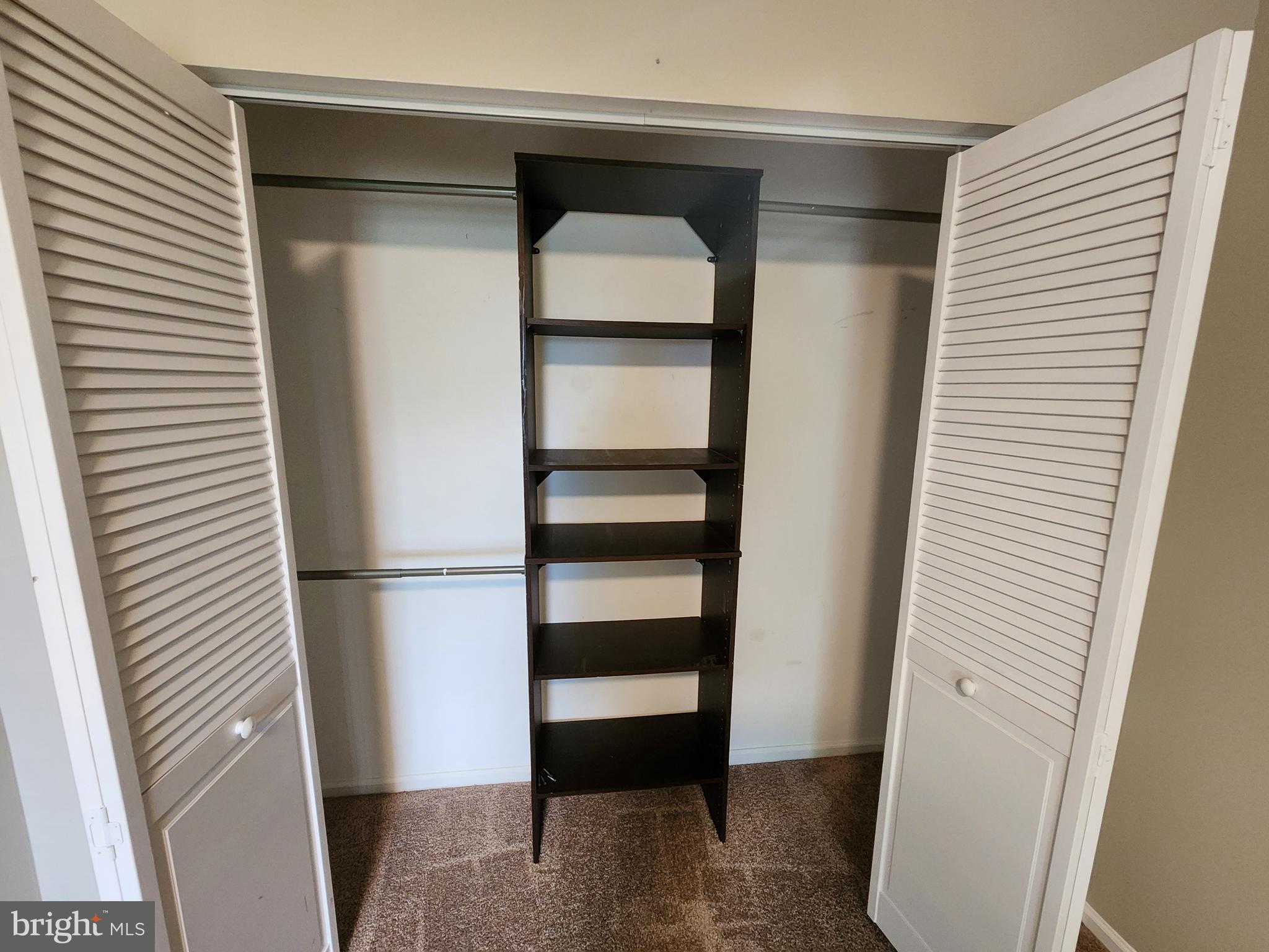 PENN STREET - Residential