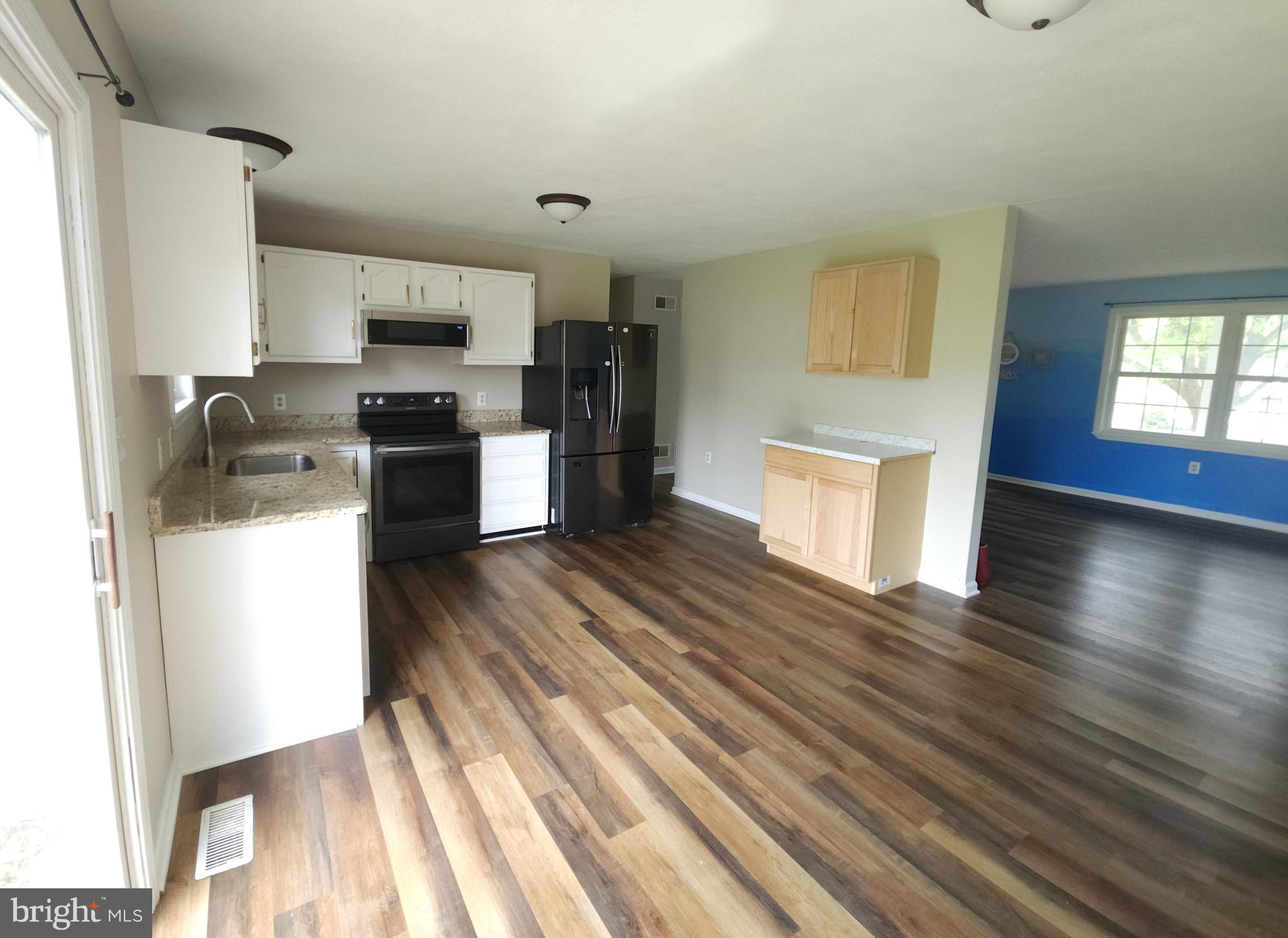 PENN STREET - Residential