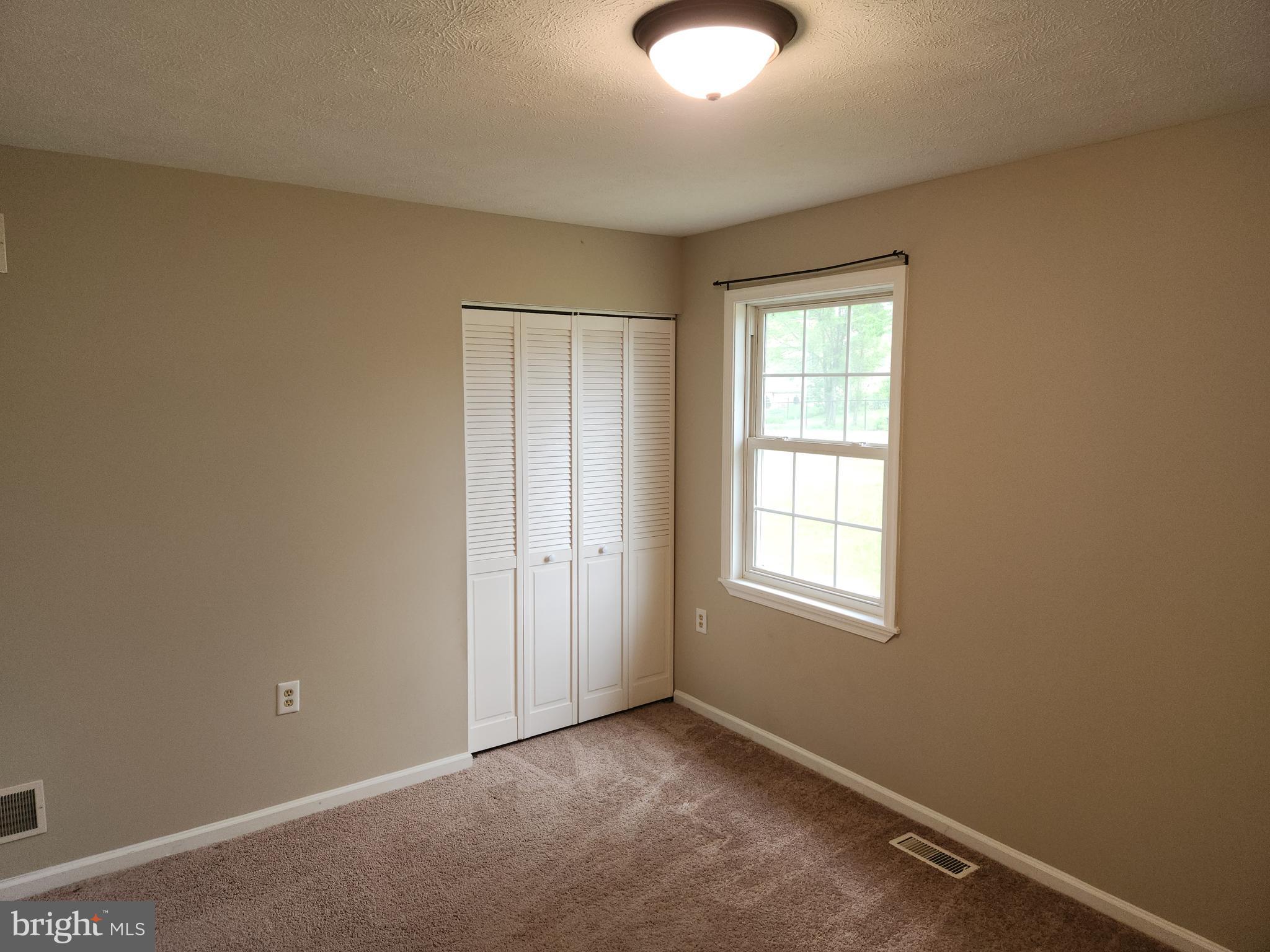 PENN STREET - Residential