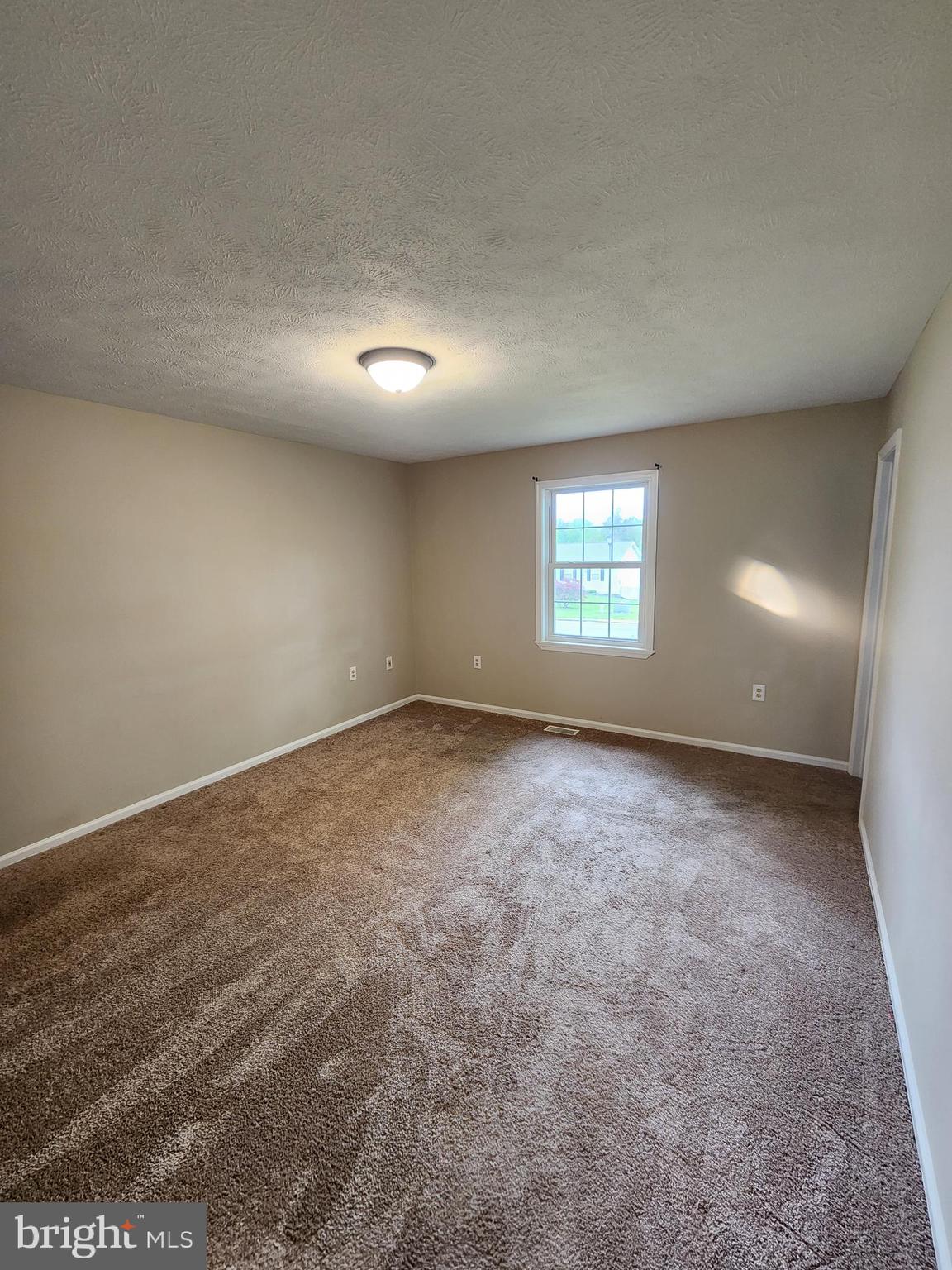 PENN STREET - Residential