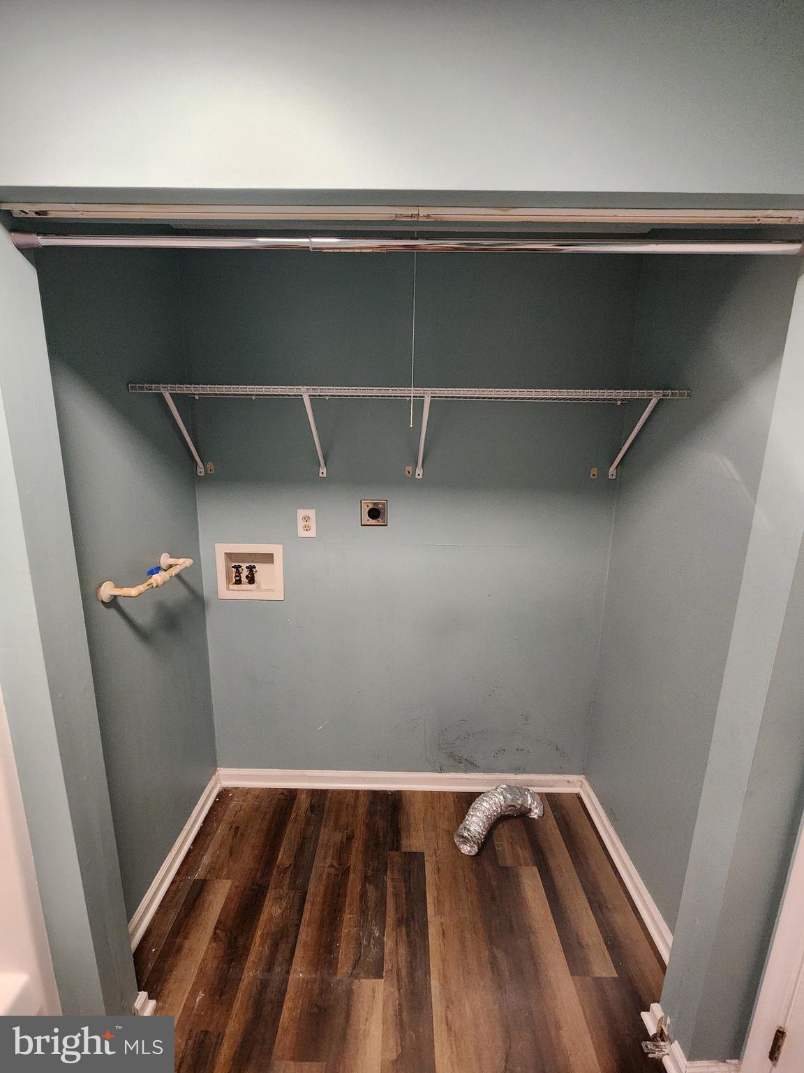 PENN STREET - Residential