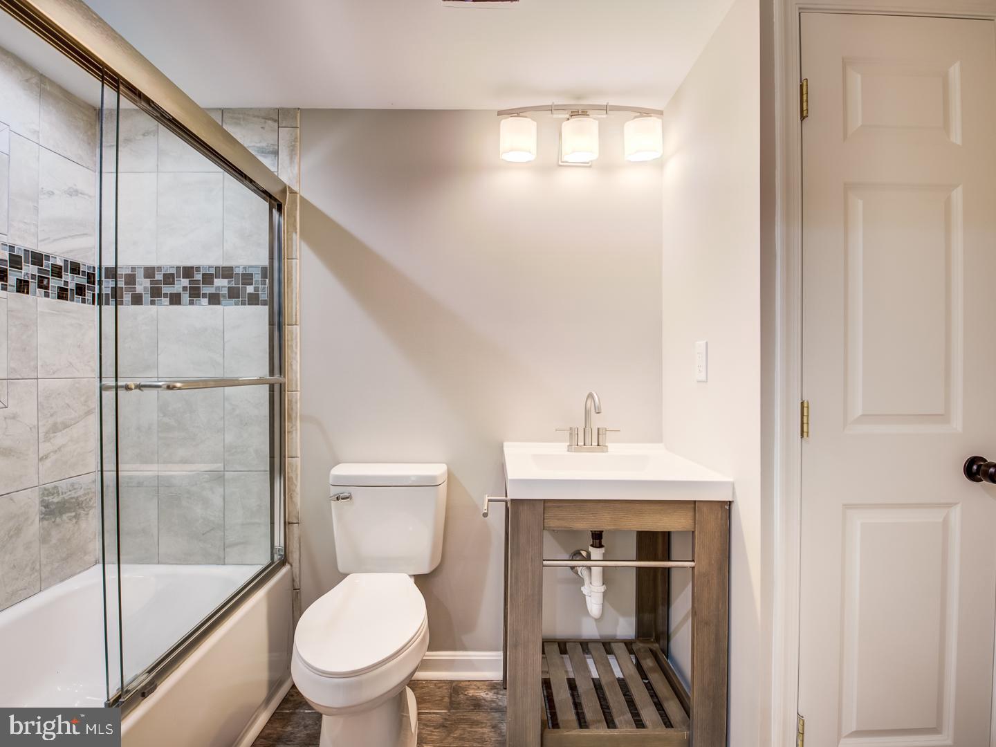 APPLE CREEK - Residential