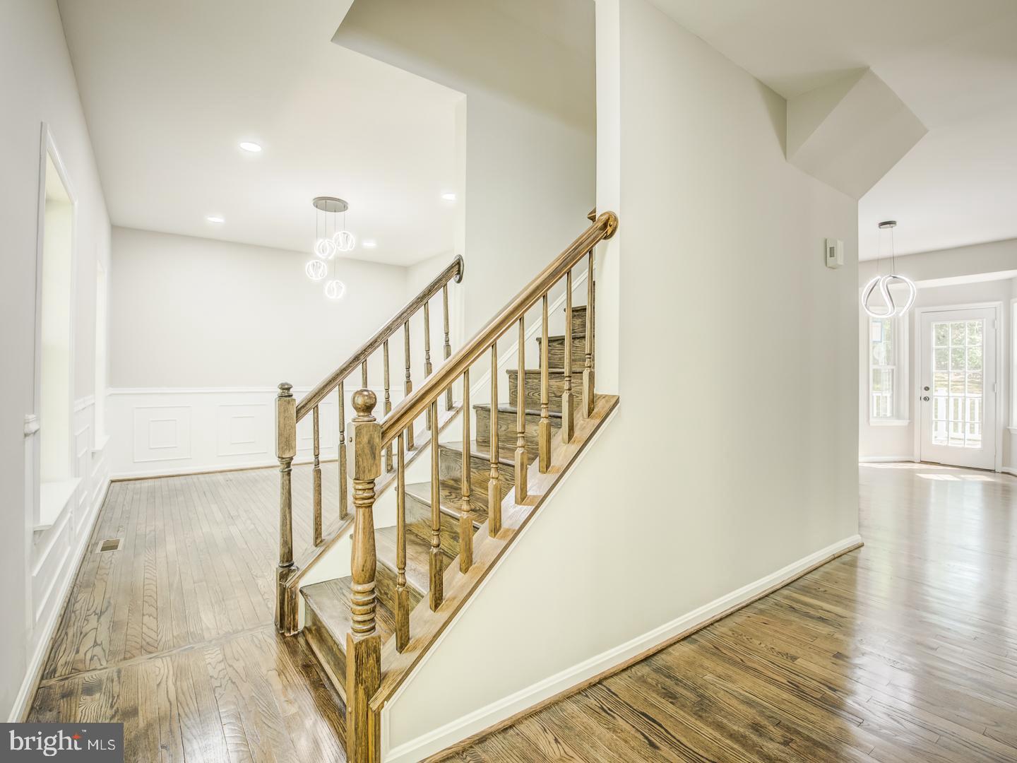 APPLE CREEK - Residential