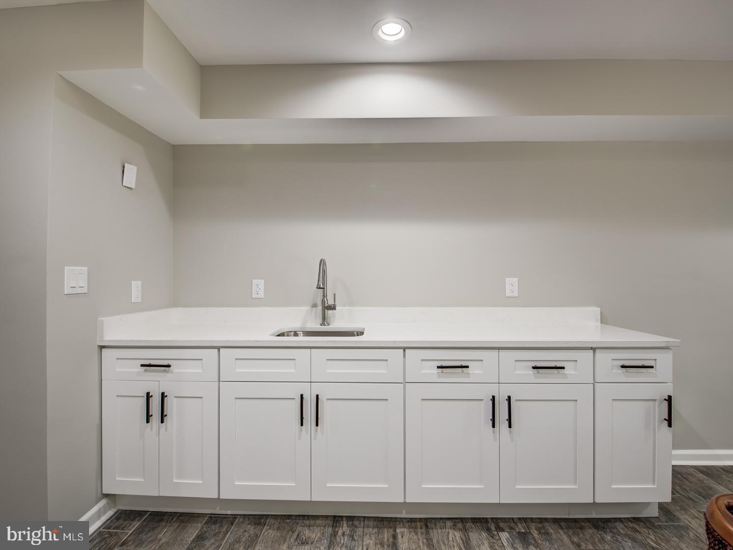 APPLE CREEK - Residential