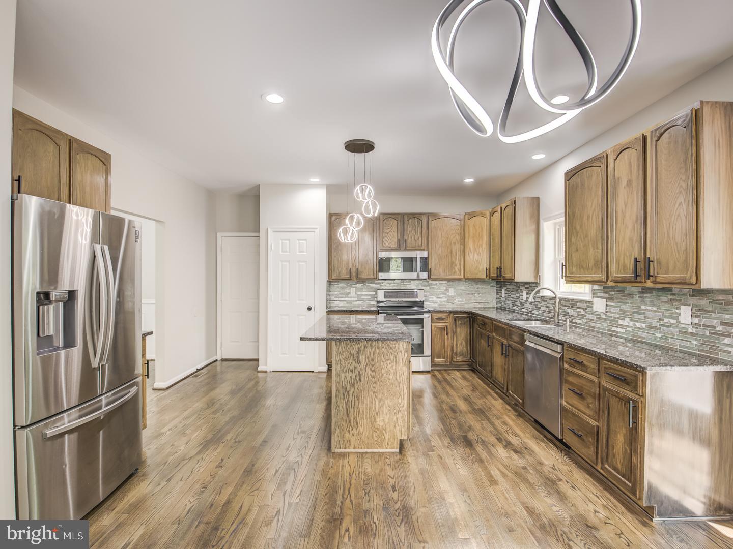 APPLE CREEK - Residential