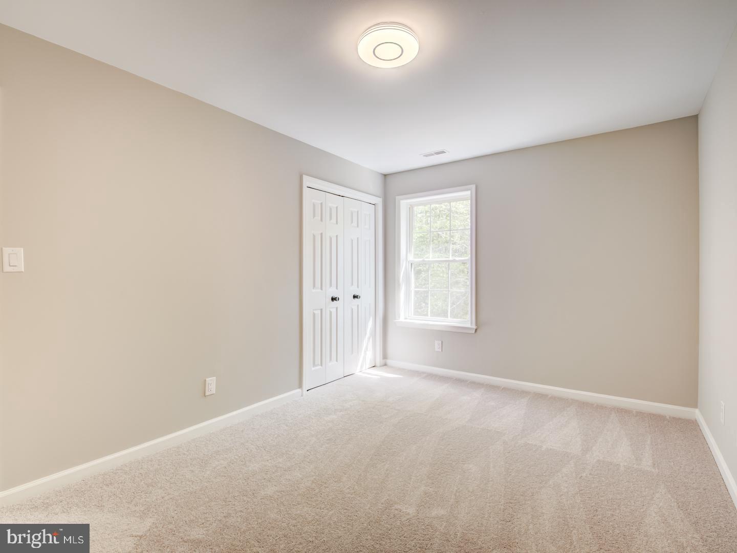 APPLE CREEK - Residential