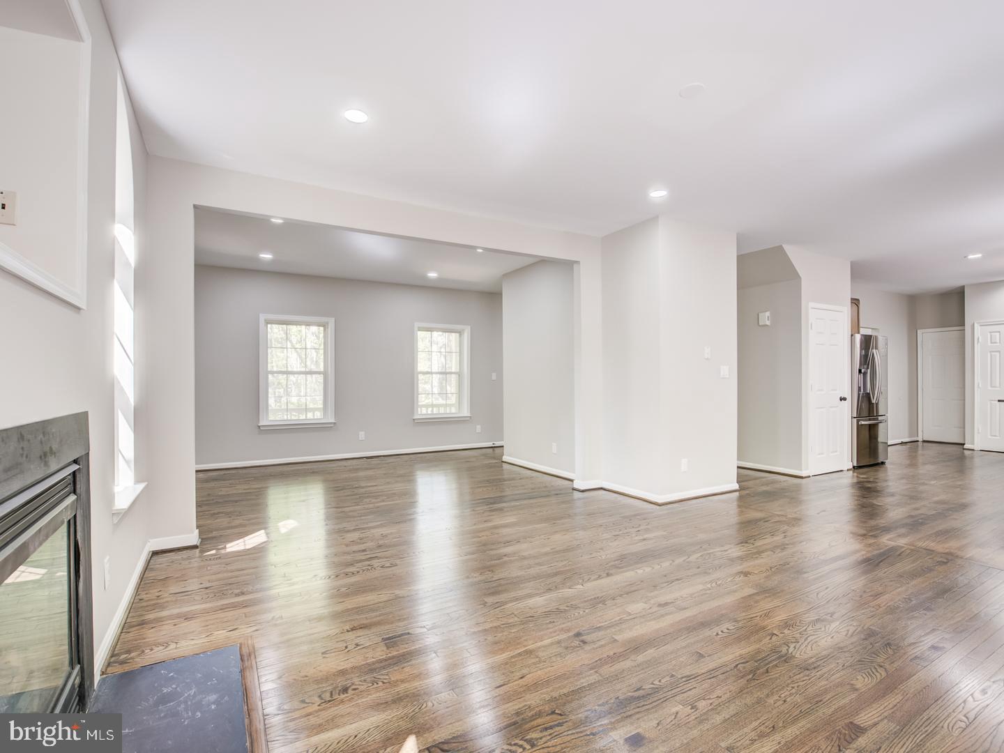 APPLE CREEK - Residential