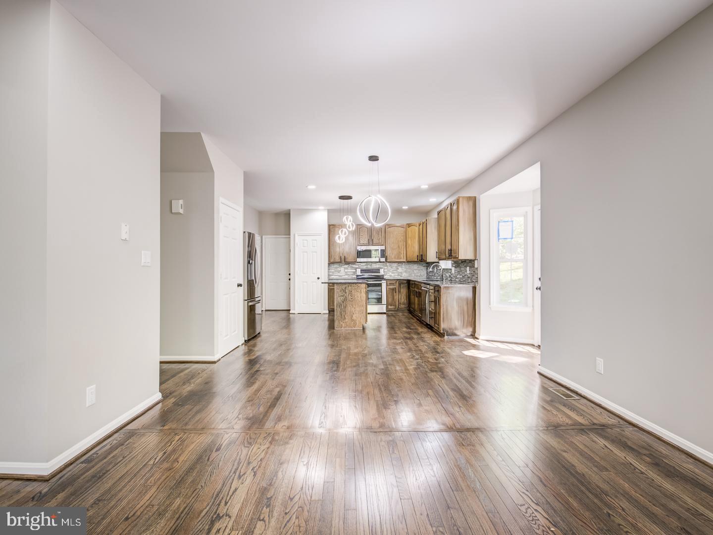 APPLE CREEK - Residential