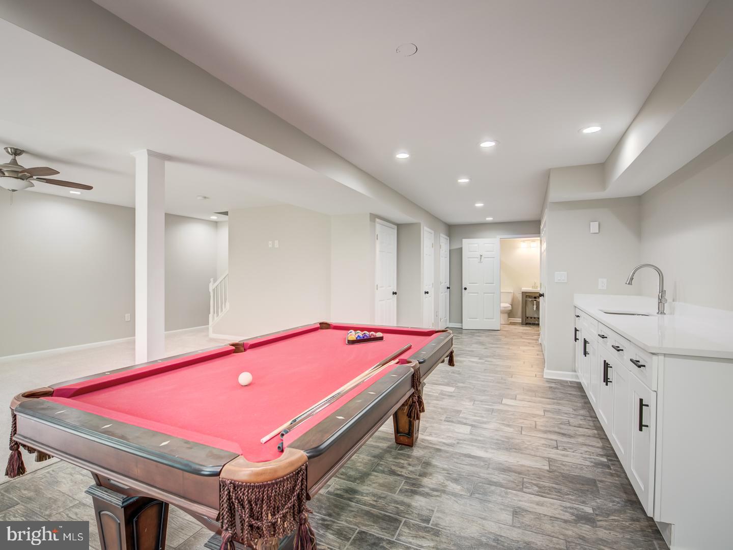 APPLE CREEK - Residential