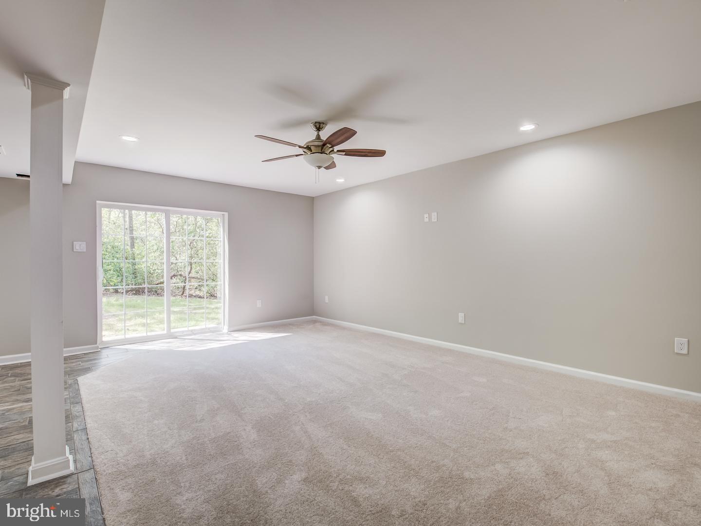 APPLE CREEK - Residential