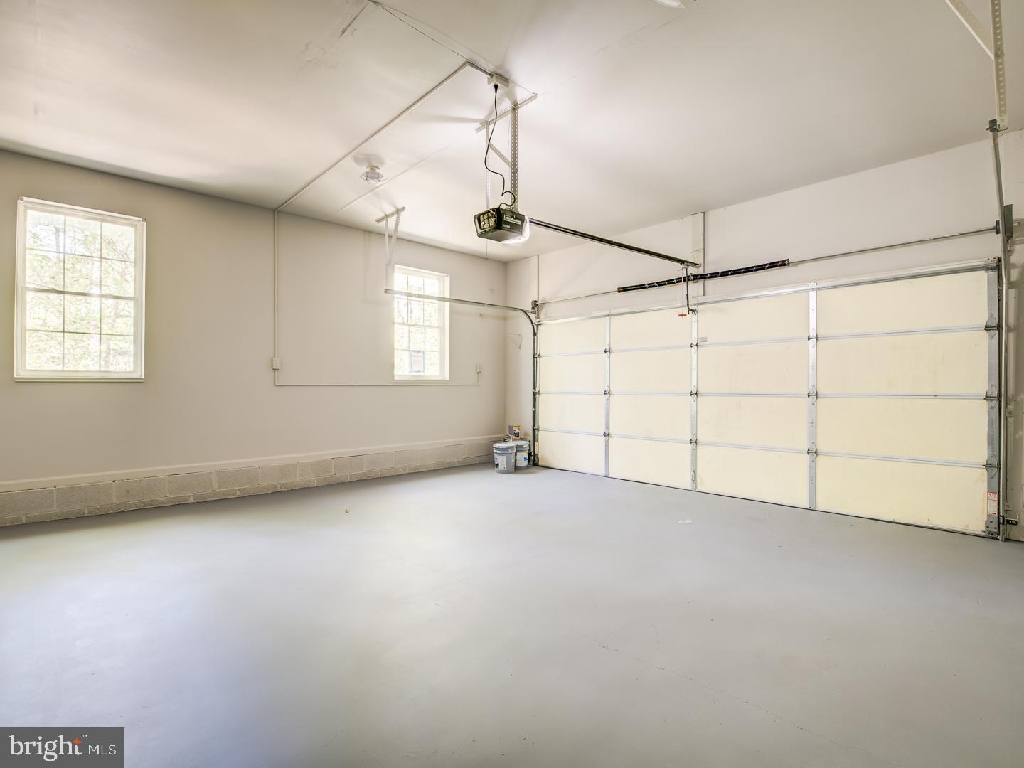 APPLE CREEK - Residential