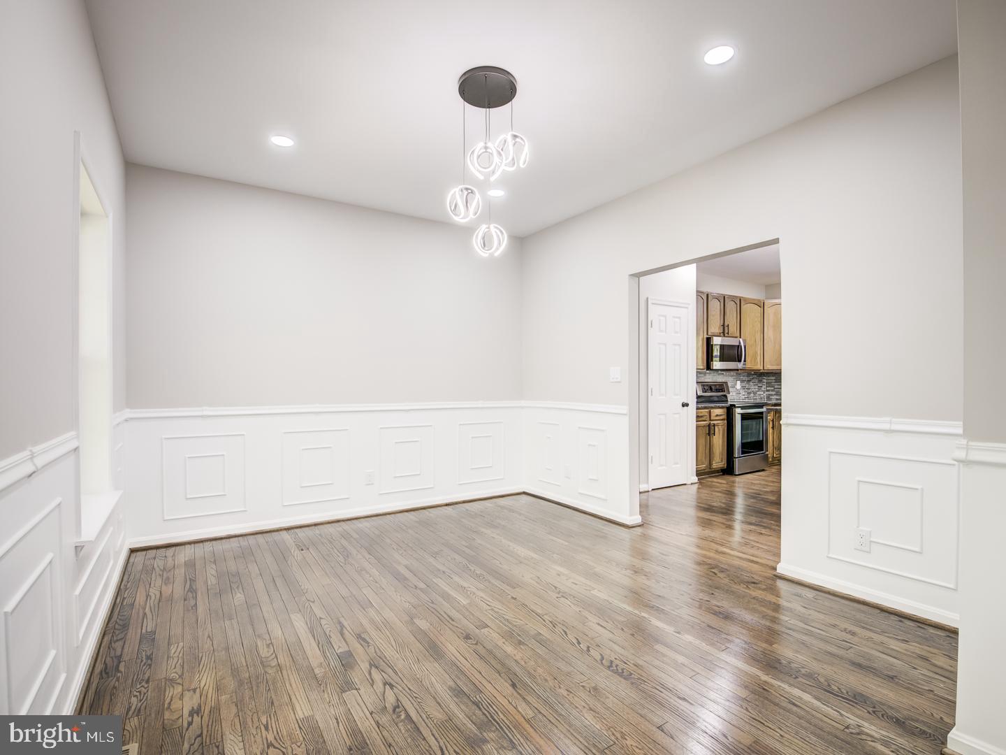 APPLE CREEK - Residential