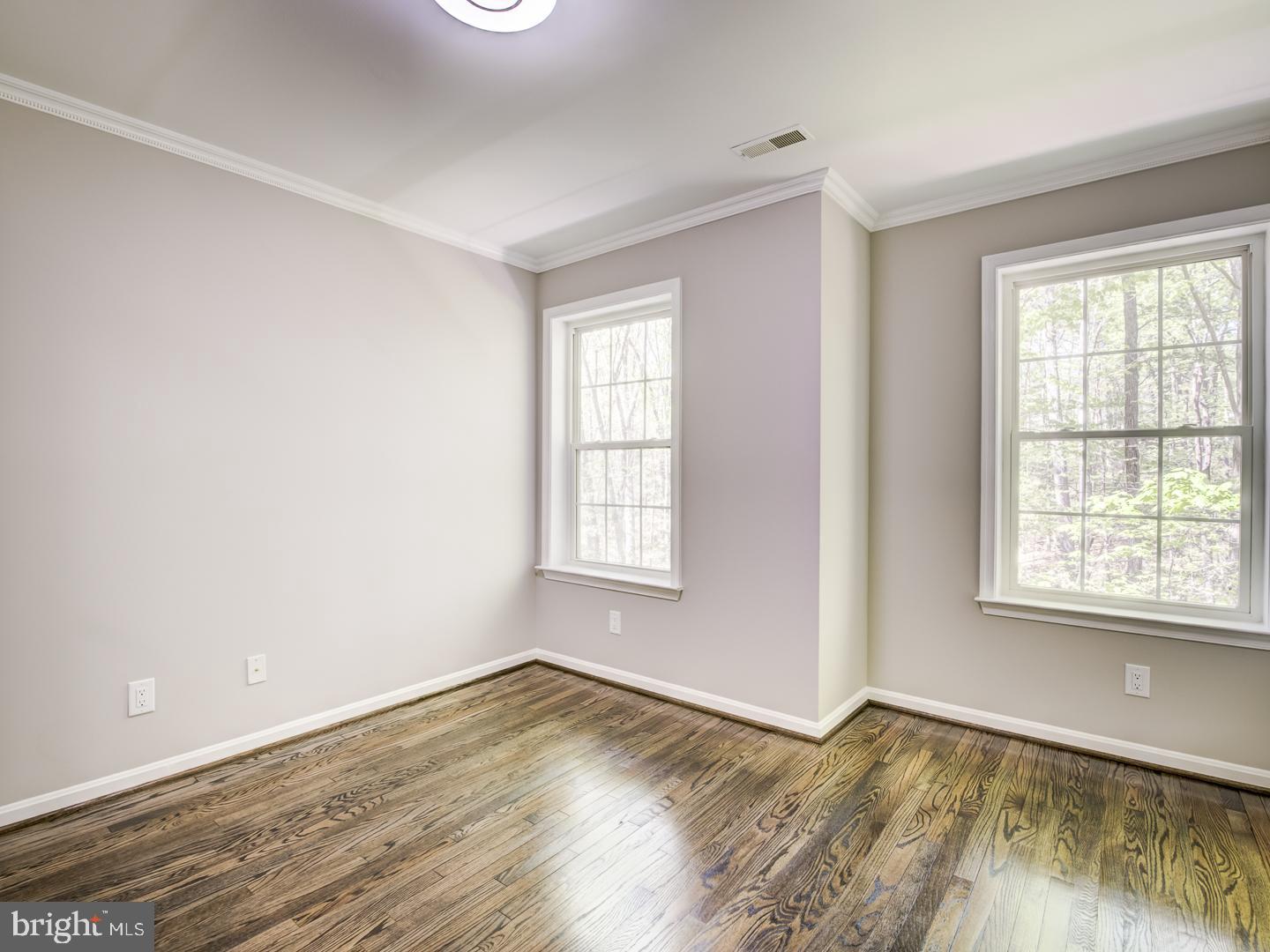 APPLE CREEK - Residential