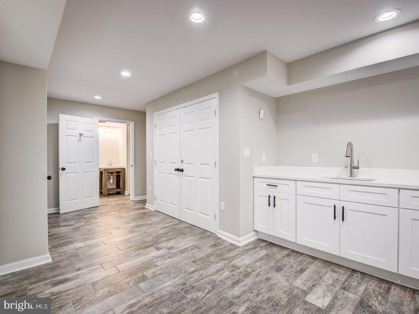 APPLE CREEK - Residential