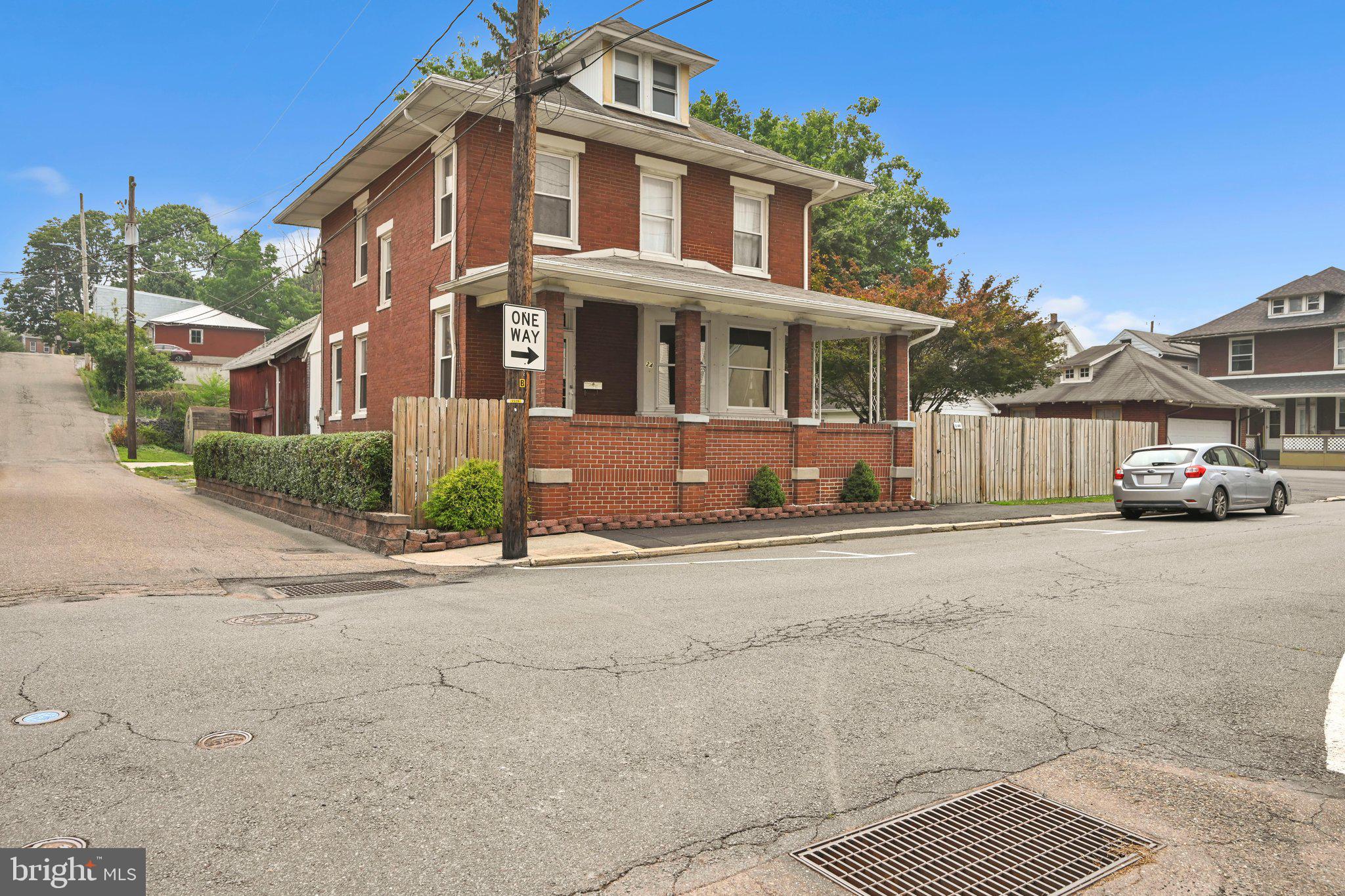 24 PAXSON AVENUE