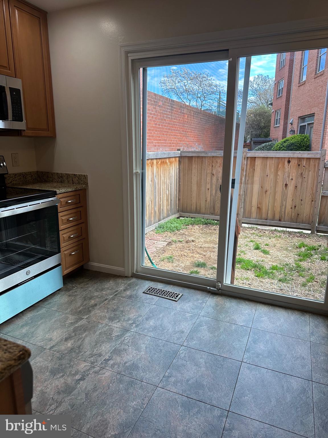 COLECROFT - Residential Lease