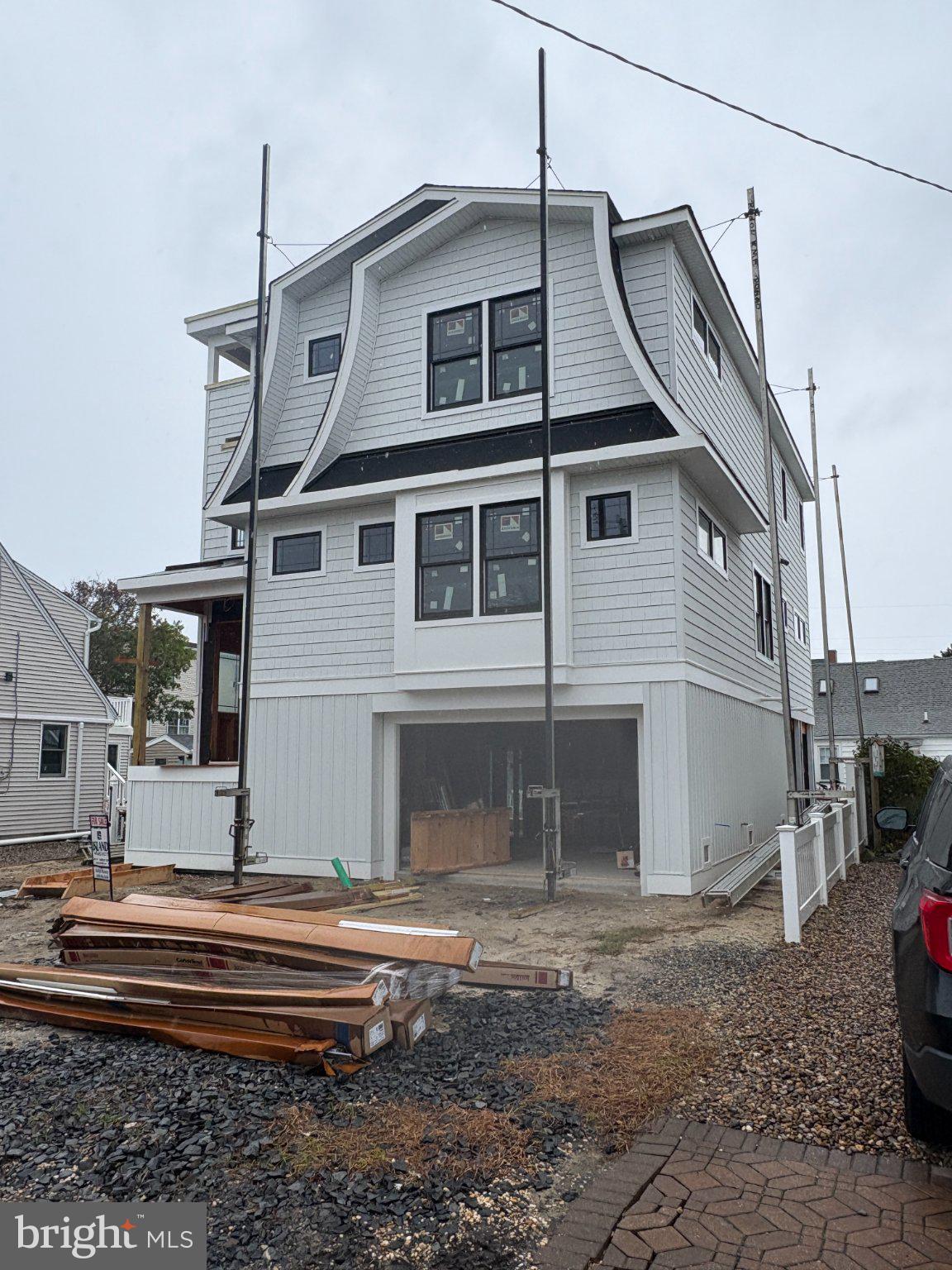 14 W SOUTH 31ST STREET