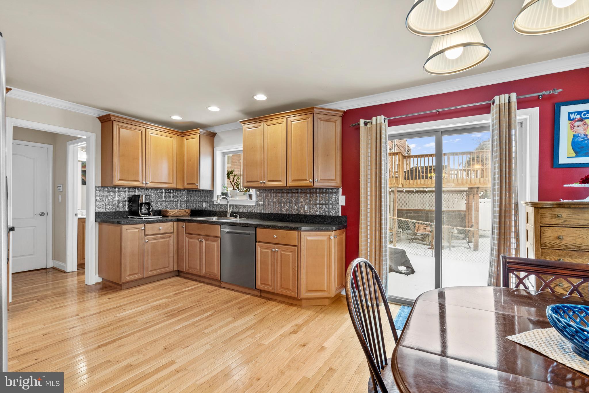 ROXBOROUGH - Residential