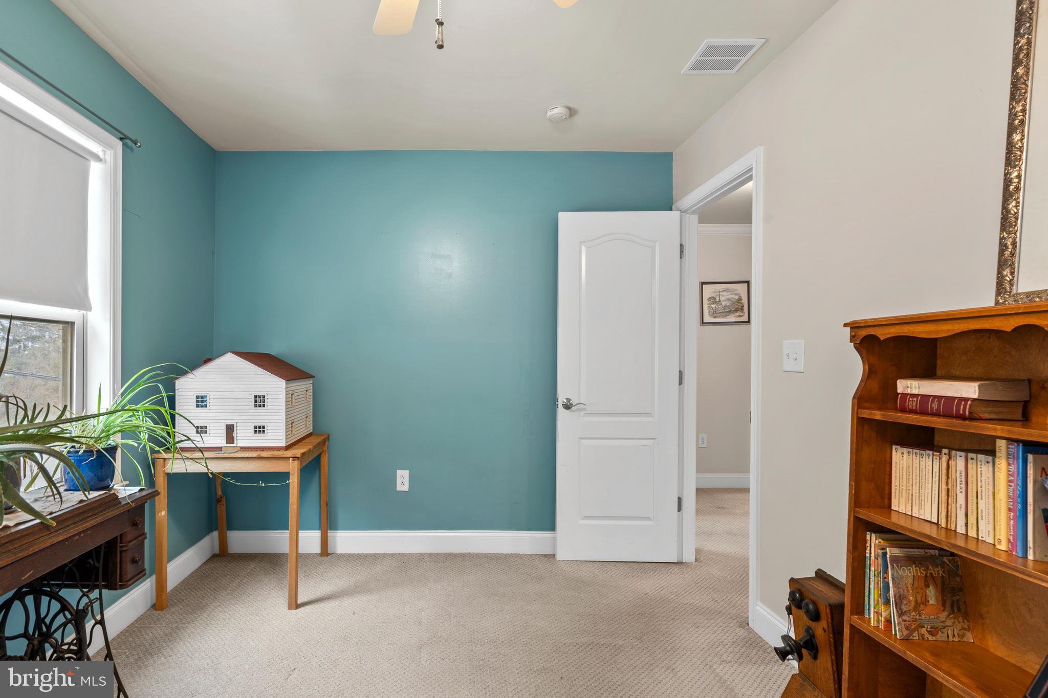 ROXBOROUGH - Residential