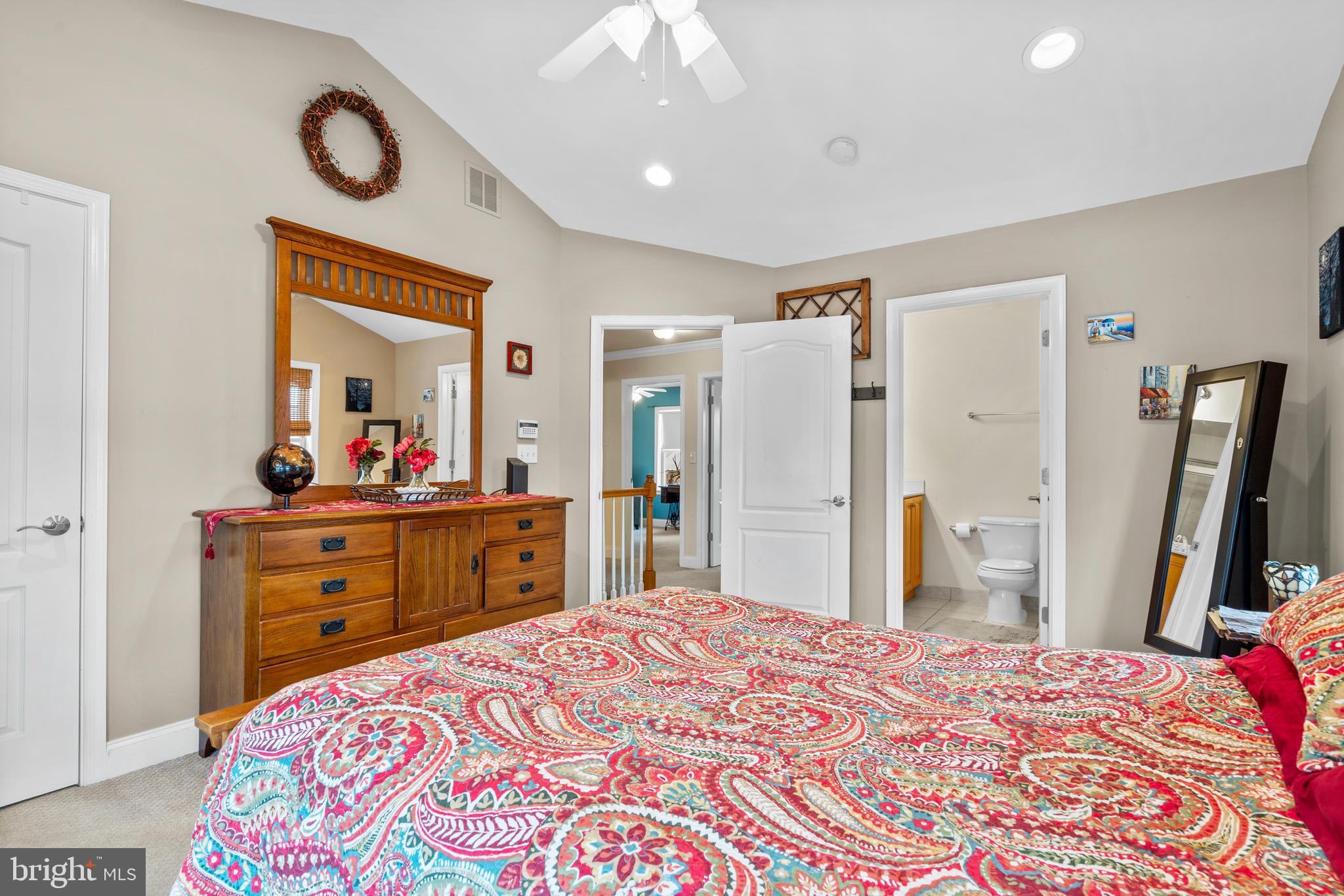 ROXBOROUGH - Residential