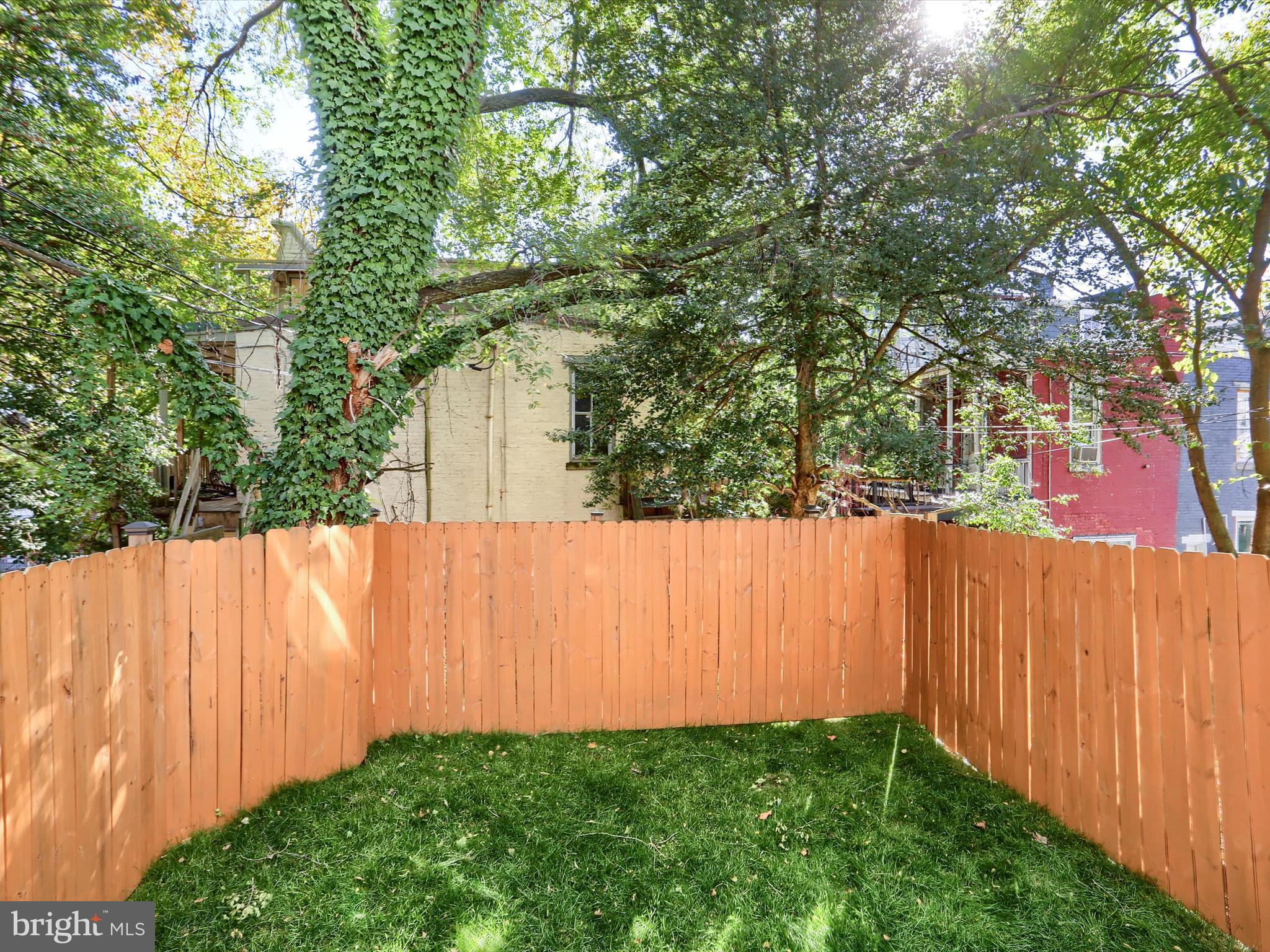 ALLISON HILL - Residential