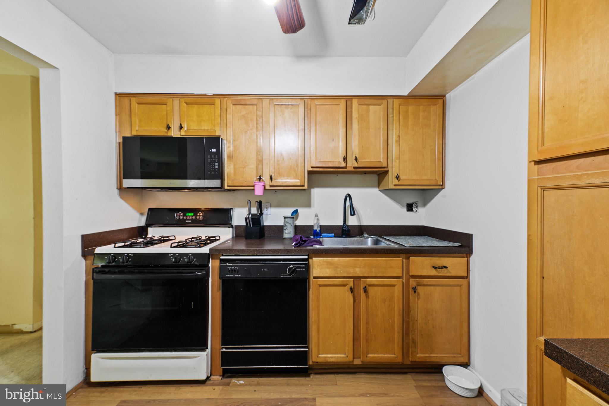 LONG REACH KNOLLS - Residential