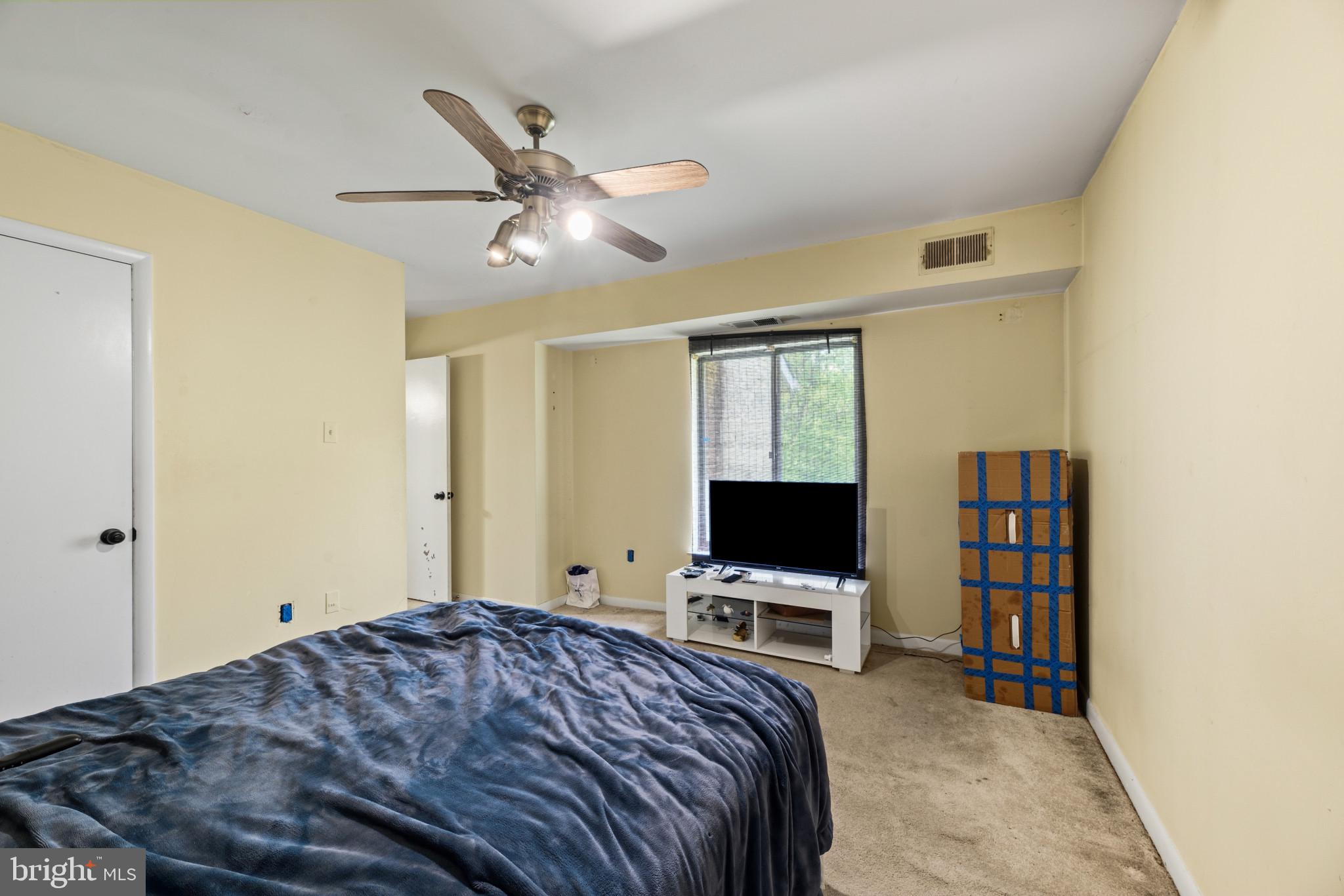 LONG REACH KNOLLS - Residential