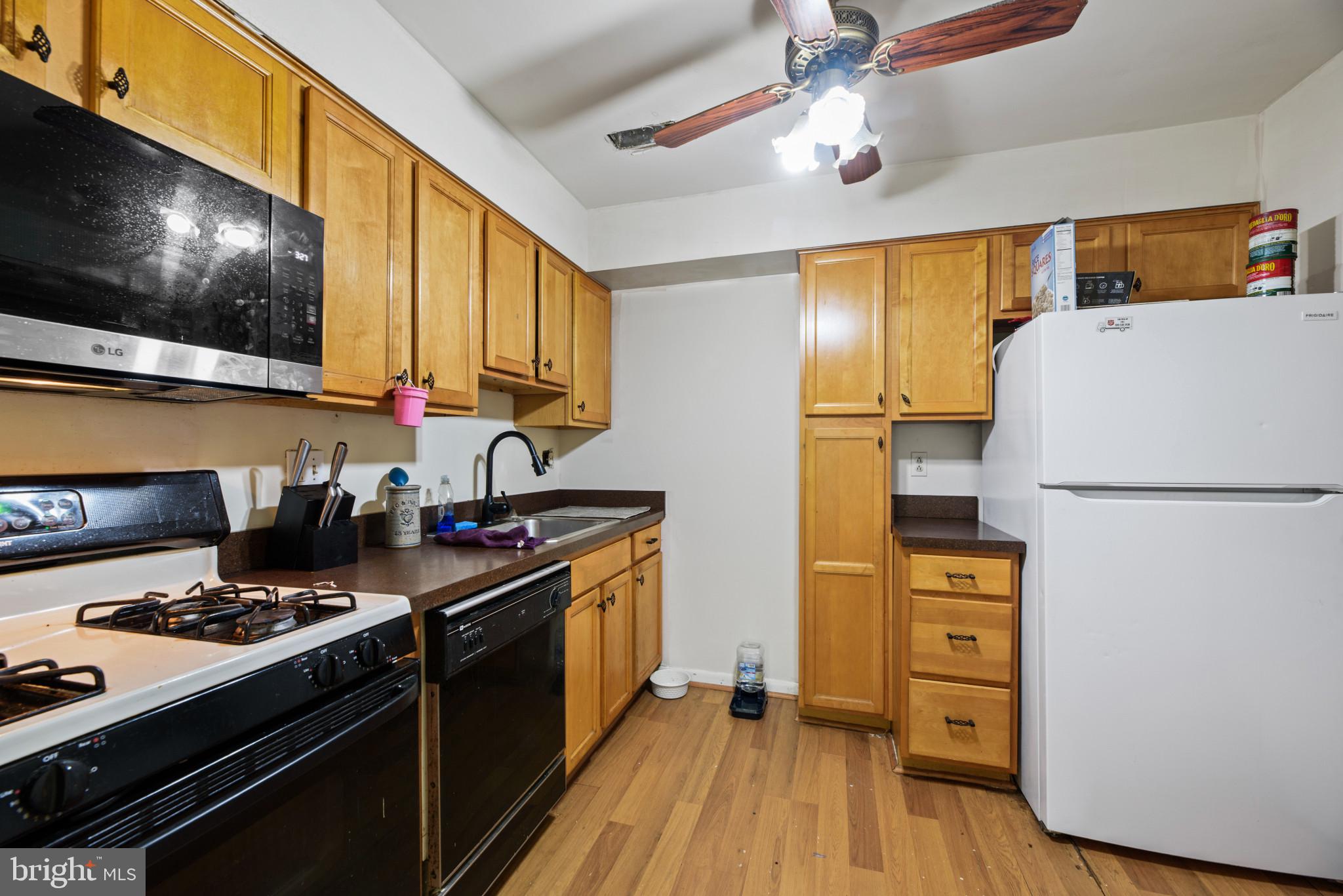 LONG REACH KNOLLS - Residential