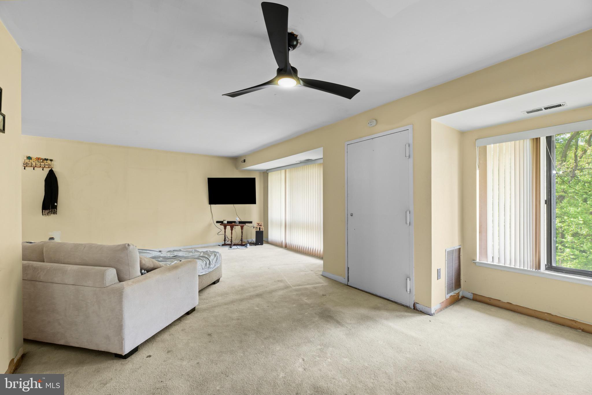 LONG REACH KNOLLS - Residential