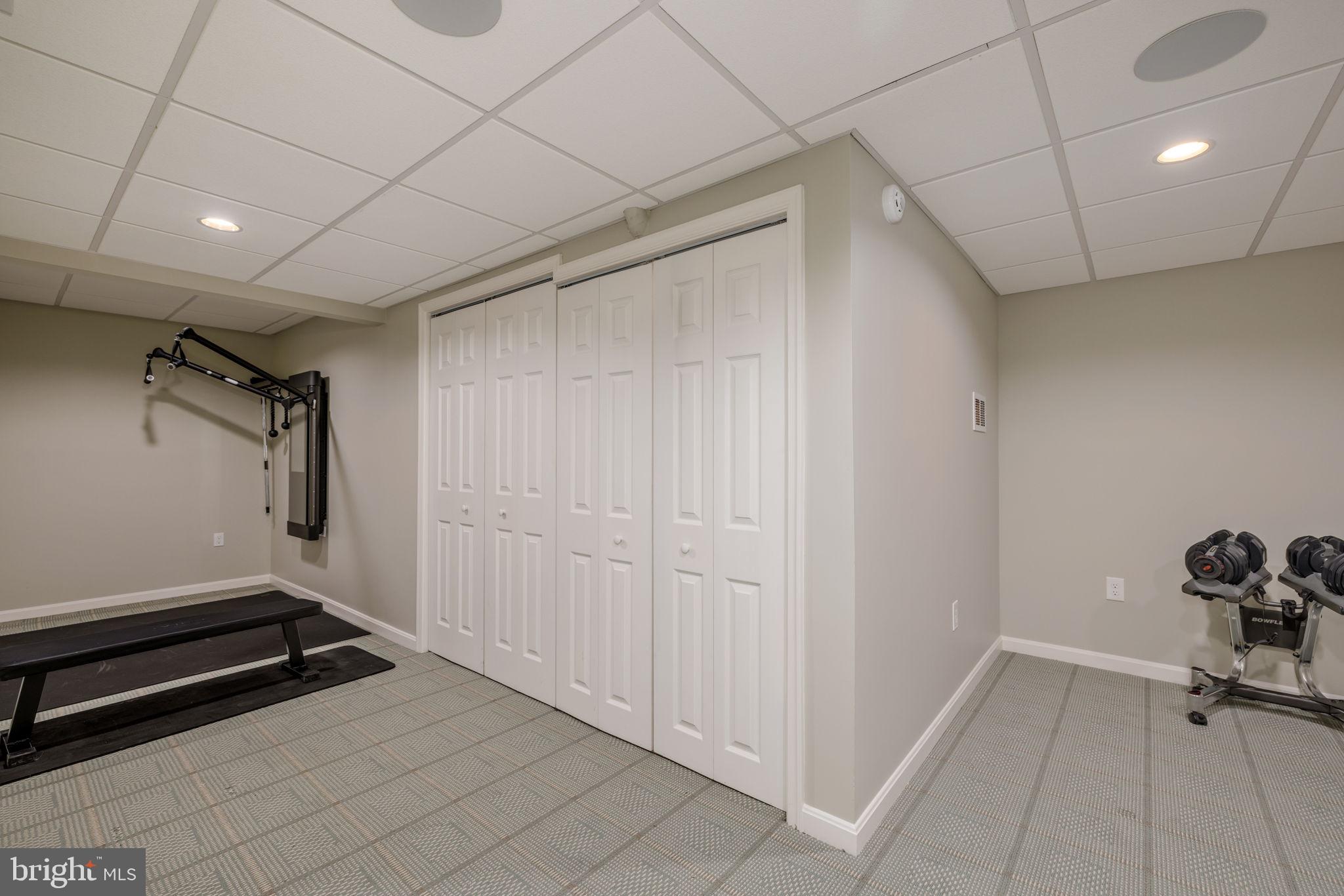 RIVER FALLS - Residential