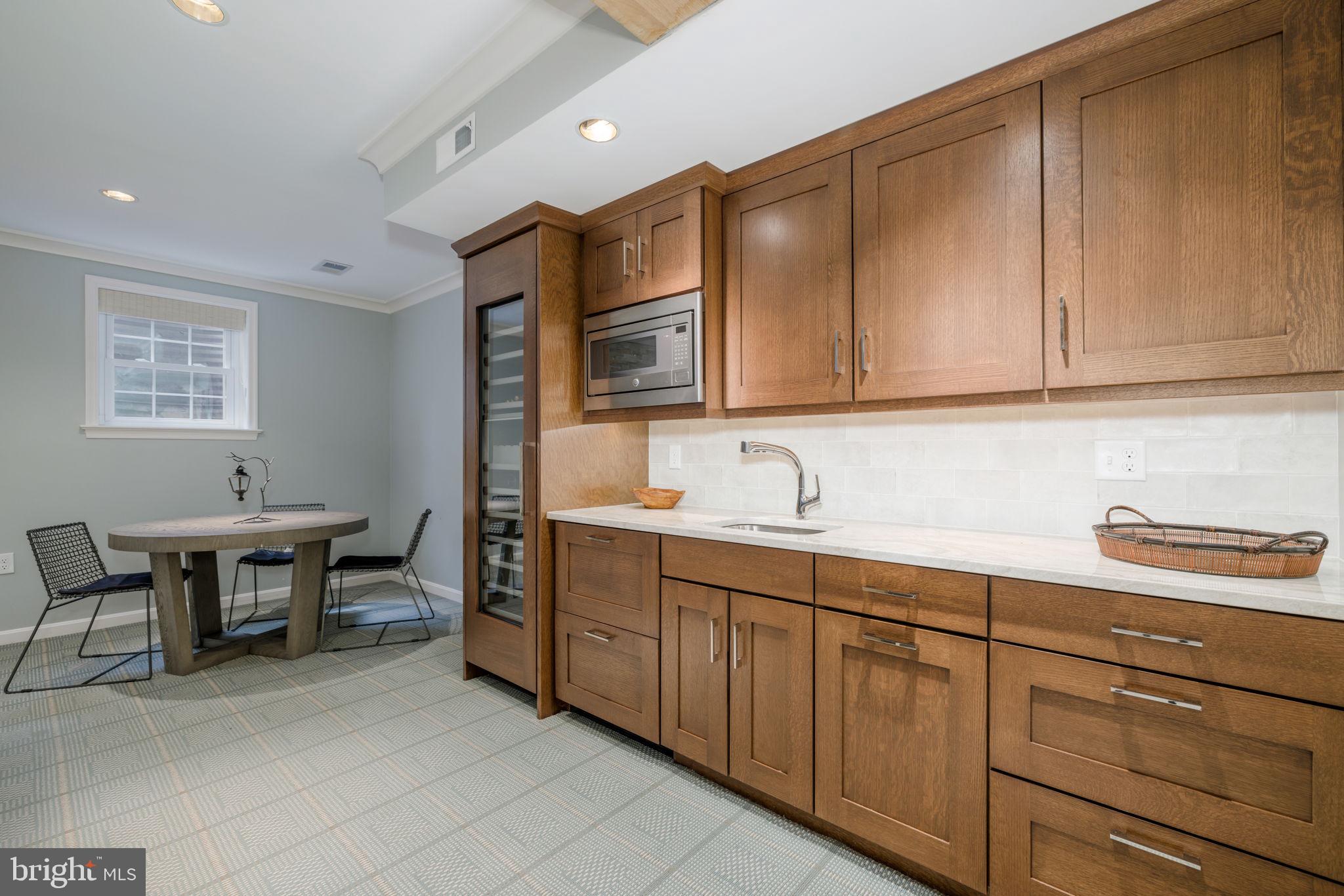 RIVER FALLS - Residential