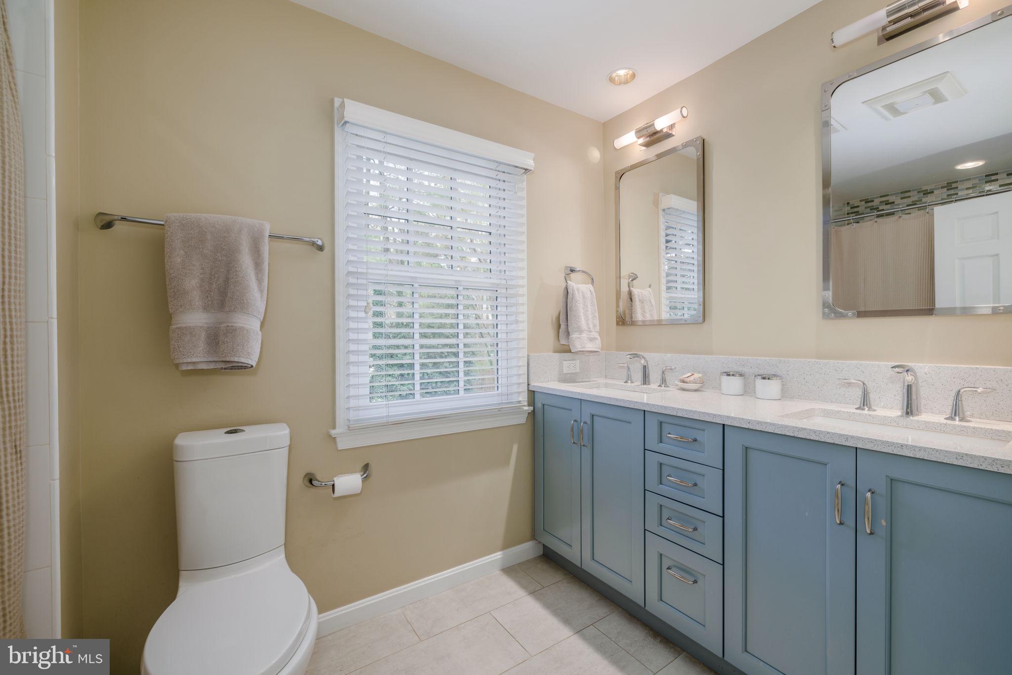 RIVER FALLS - Residential