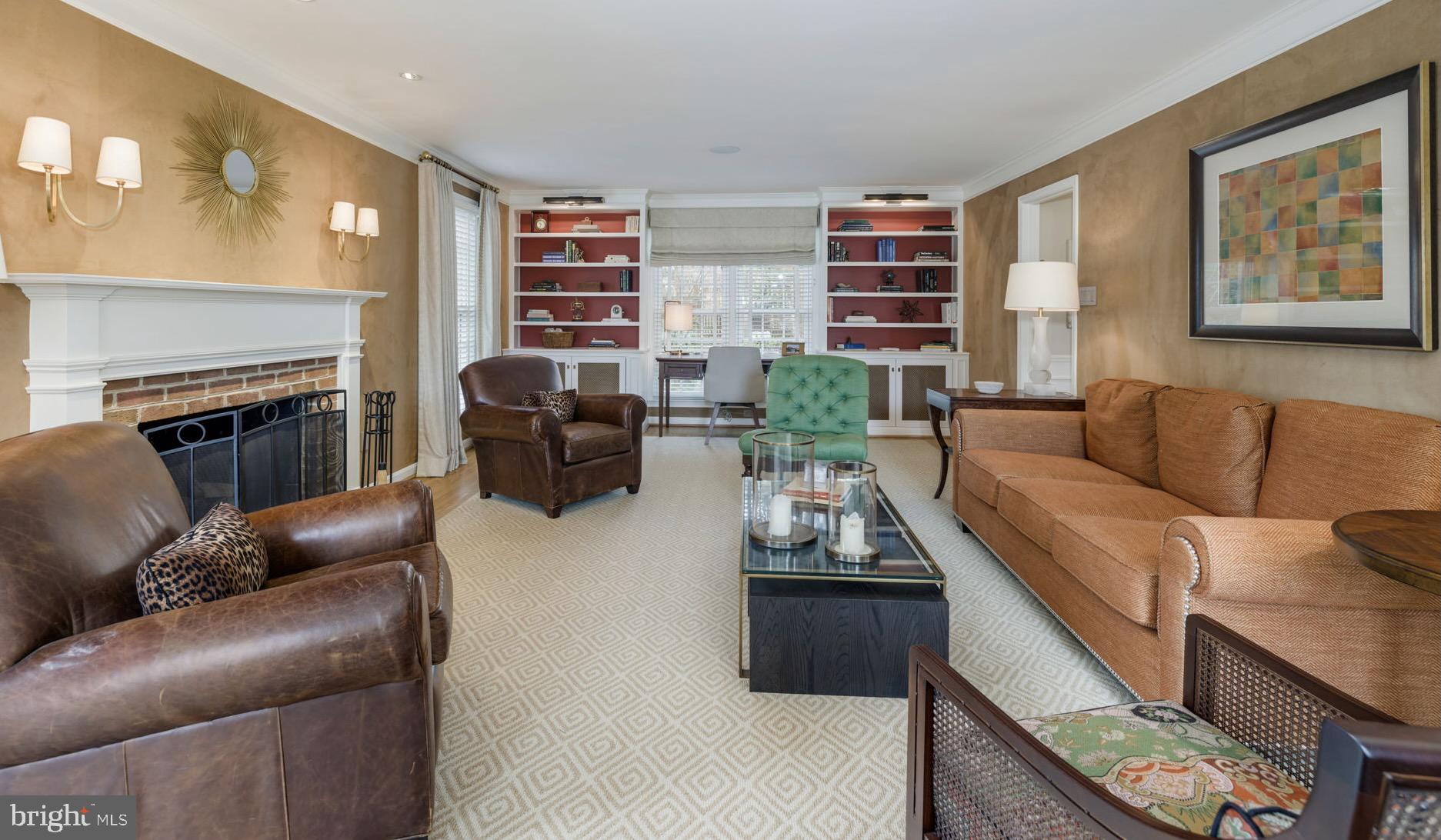 RIVER FALLS - Residential