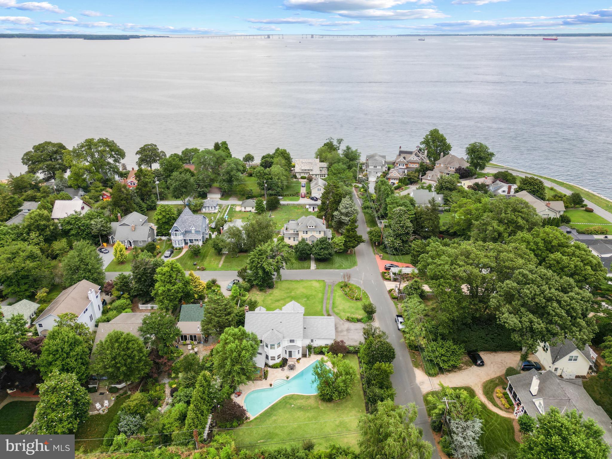 BAY RIDGE - Residential