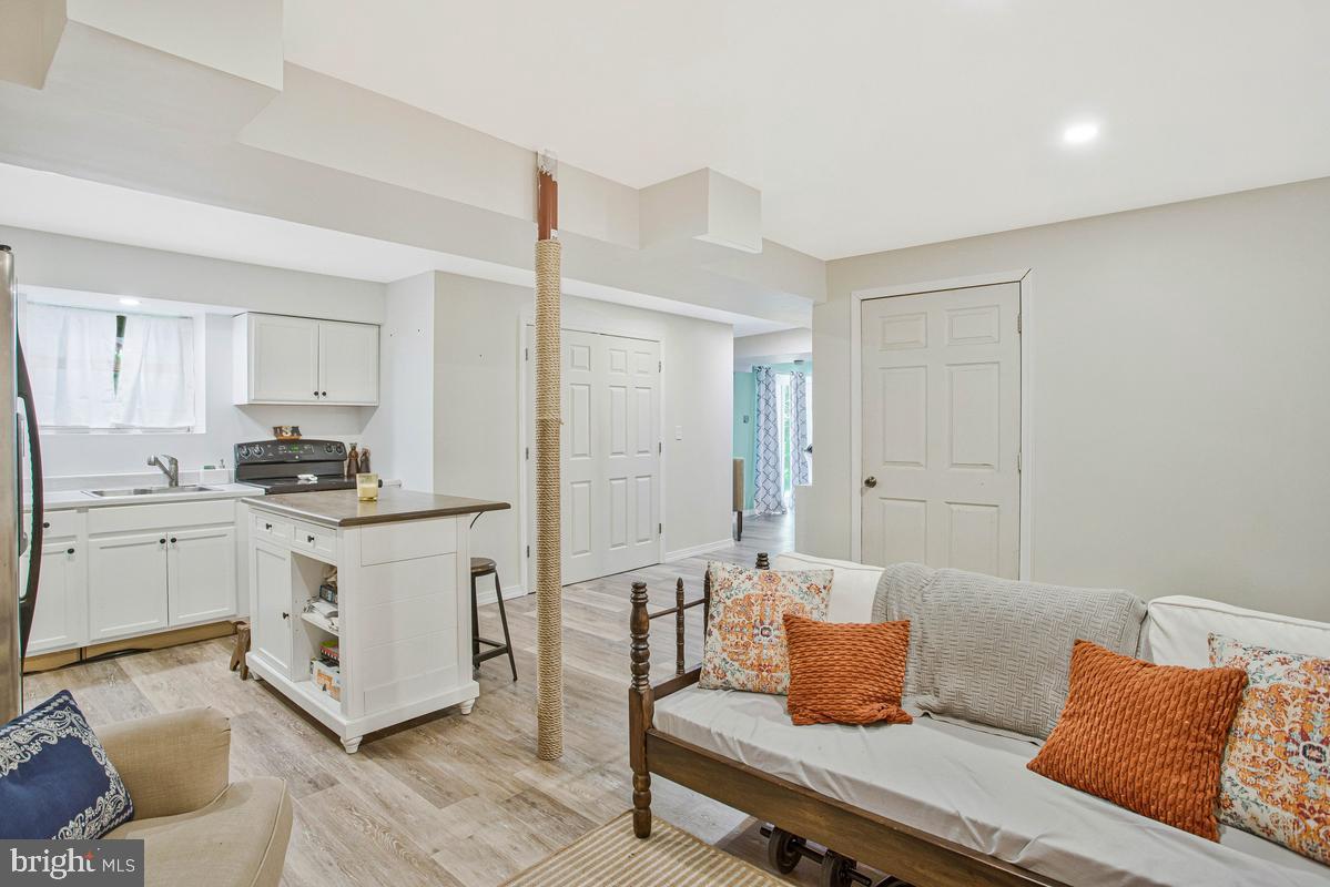 THE HIGHLANDS - Residential