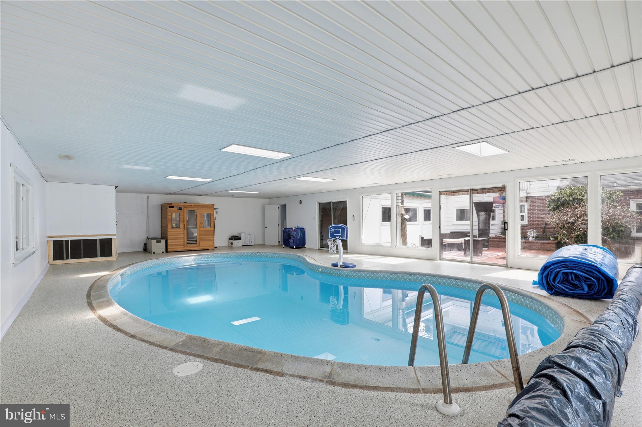 ROSEVILLE ROAD - Residential