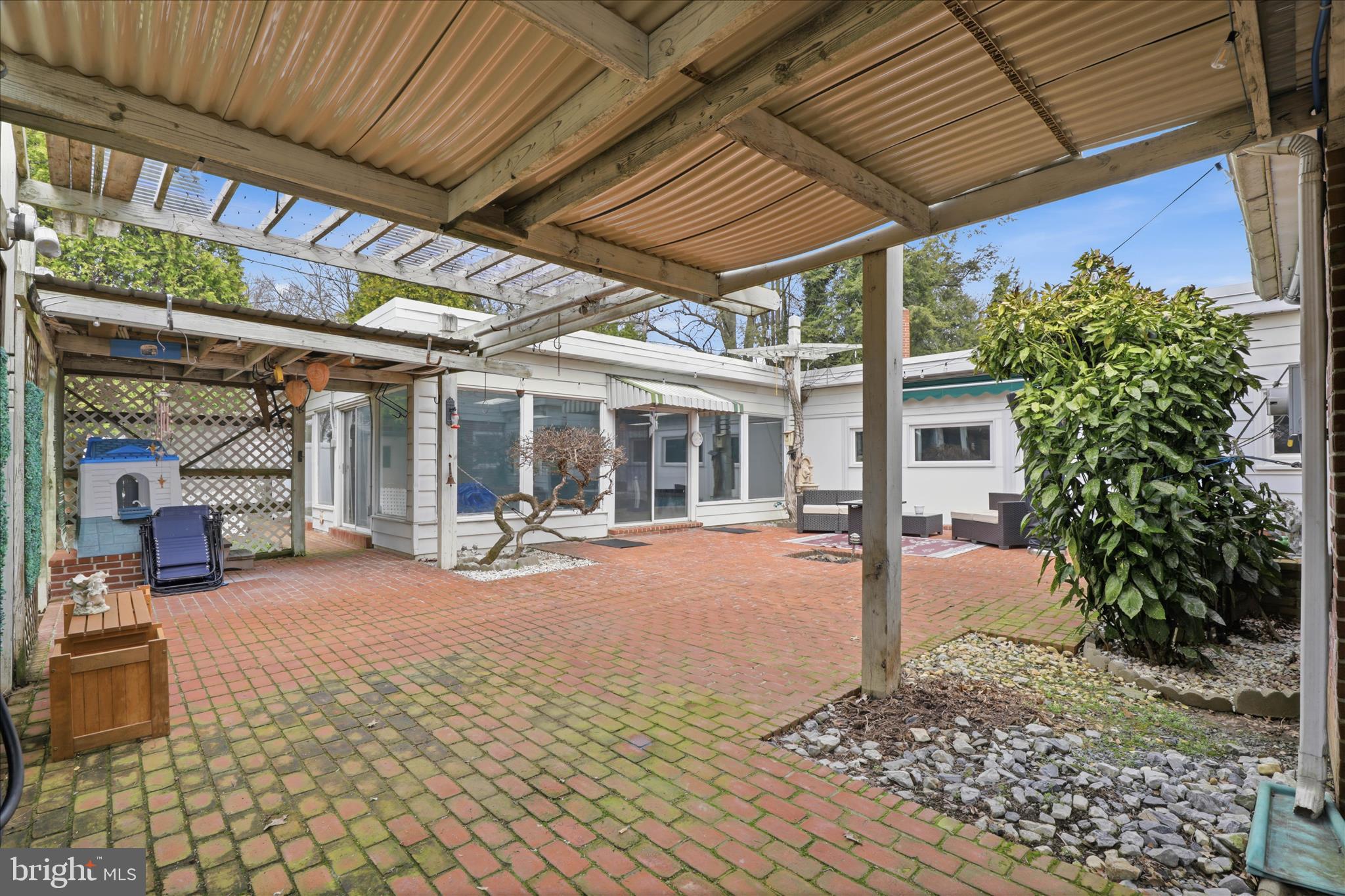 ROSEVILLE ROAD - Residential